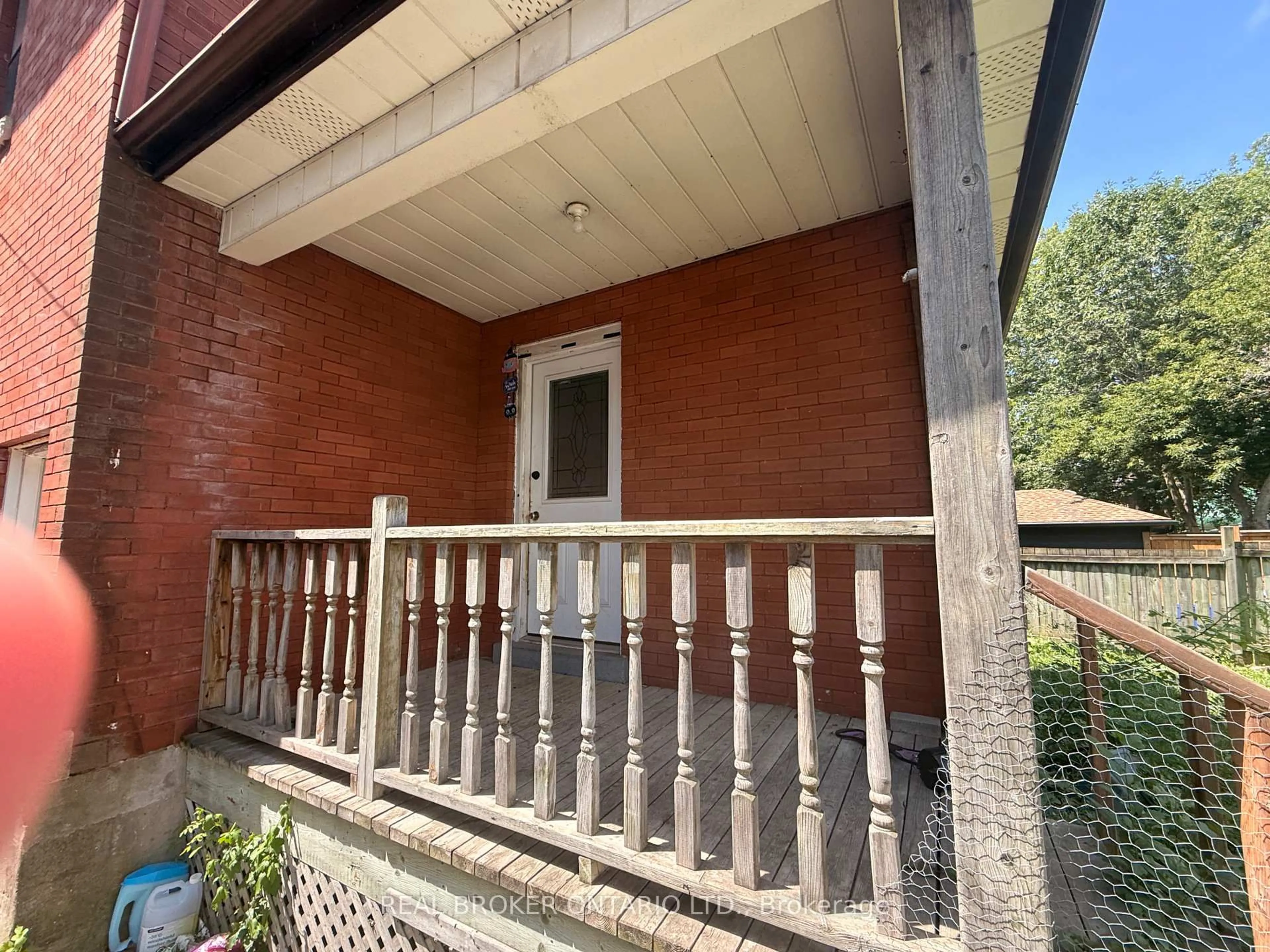 Unknown for 28 Grove St, Welland Ontario L3B 4B4