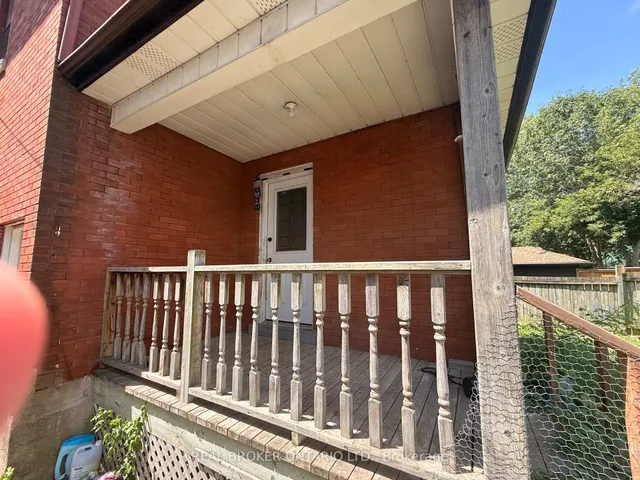 28 Grove St, Welland 4