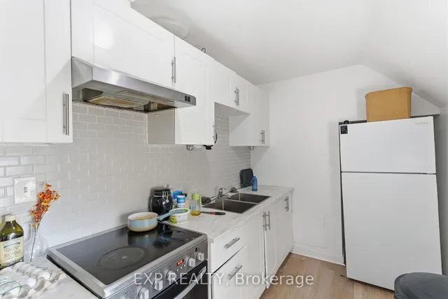 20 Henry St, St. Catharines 5