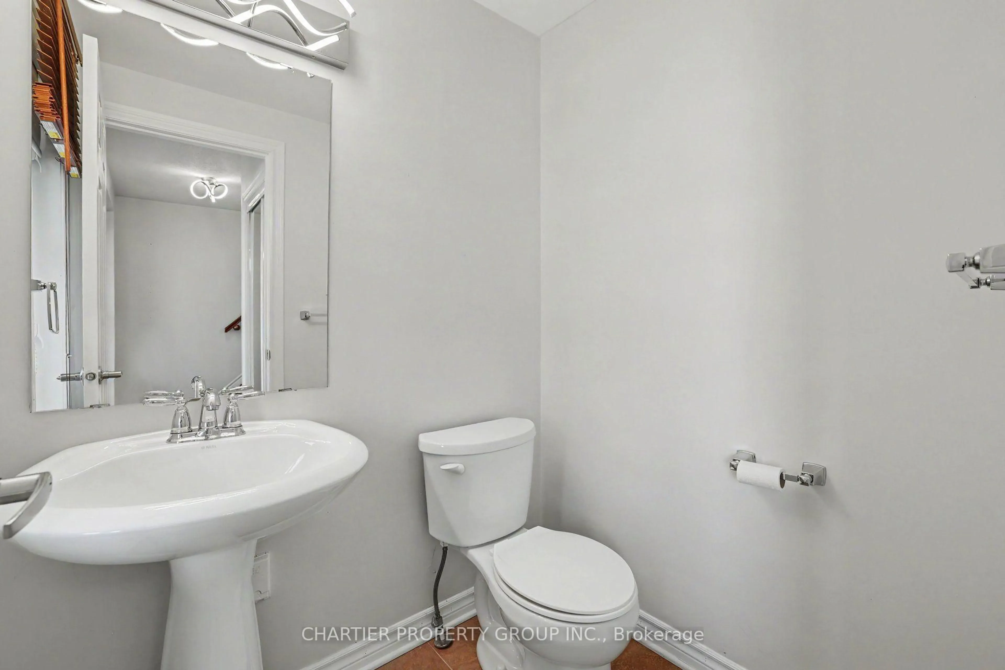 Standard bathroom, unknown for 3442 River Run Ave, Ottawa Ontario K2J 0R5
