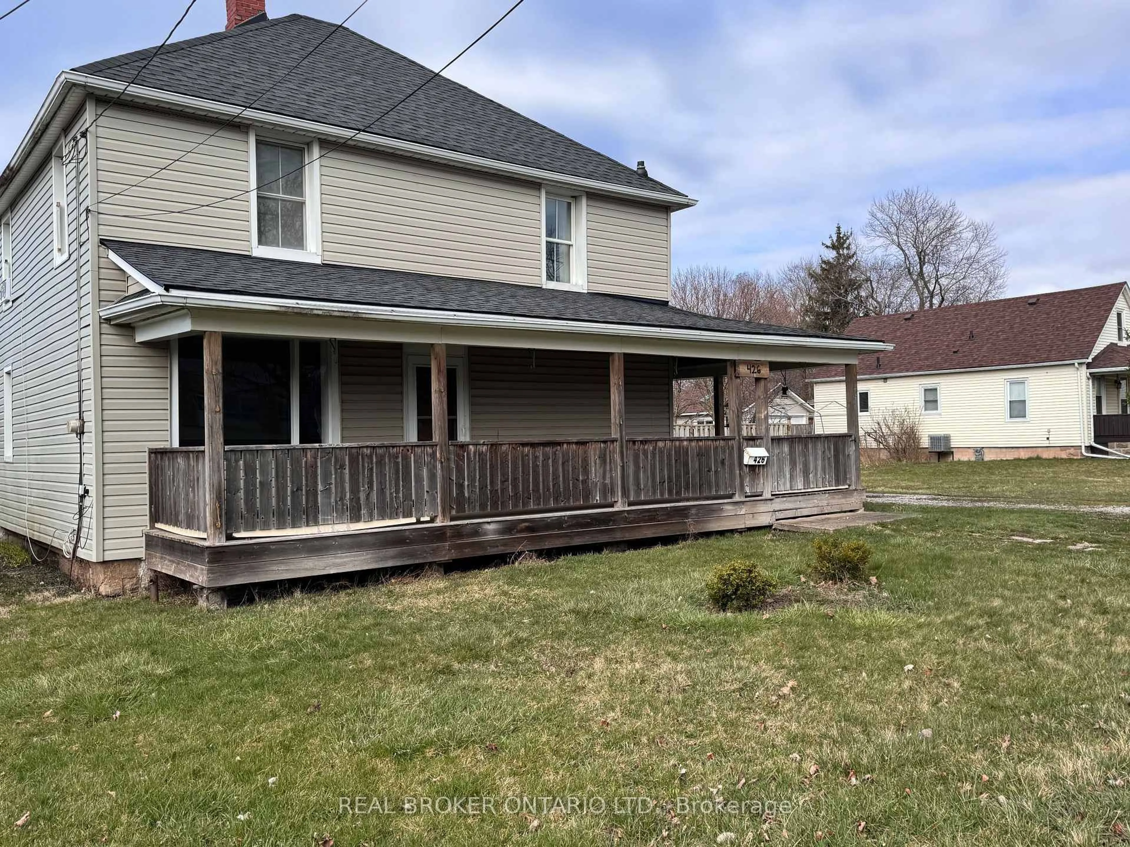 Unknown for 426 Phipps St, Fort Erie Ontario L2A 2V9