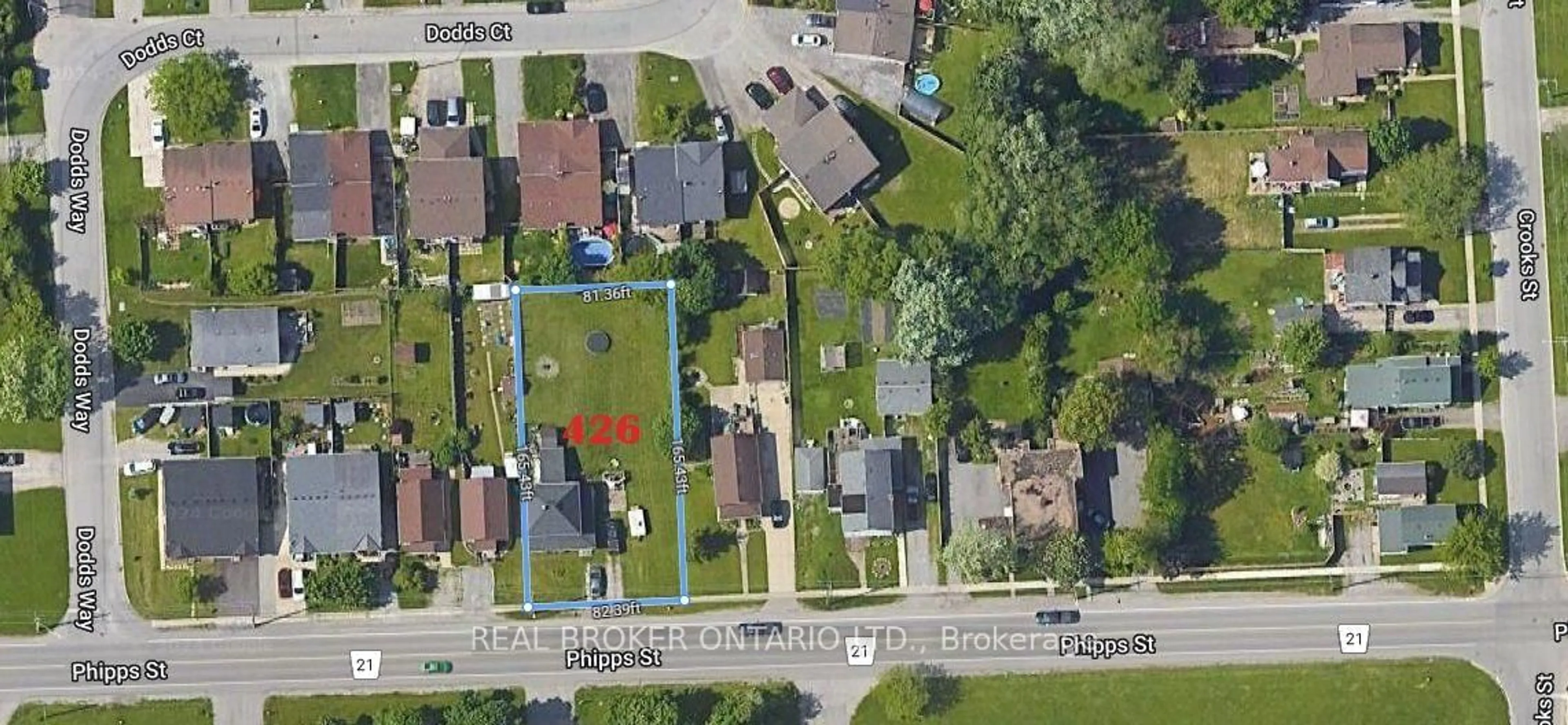 A pic from outside/outdoor area/front of a property/back of a property/a pic from drone, street for 426 Phipps St, Fort Erie Ontario L2A 2V9
