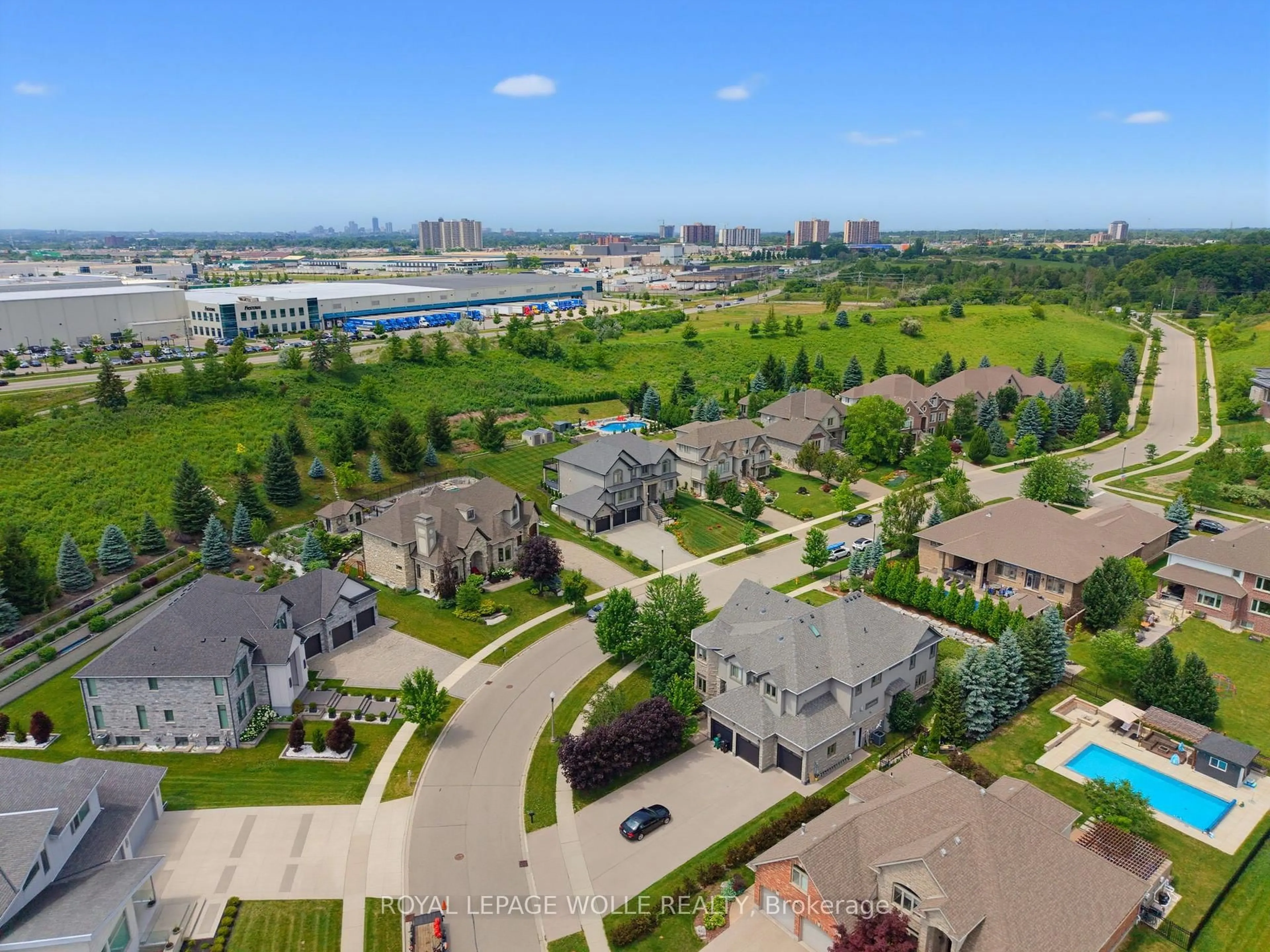 A pic from outside/outdoor area/front of a property/back of a property/a pic from drone, city buildings view from balcony for 38 River Valley Dr, Kitchener Ontario N2C 2V6