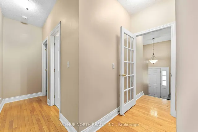 6803 Barsona Pl, Ottawa 5