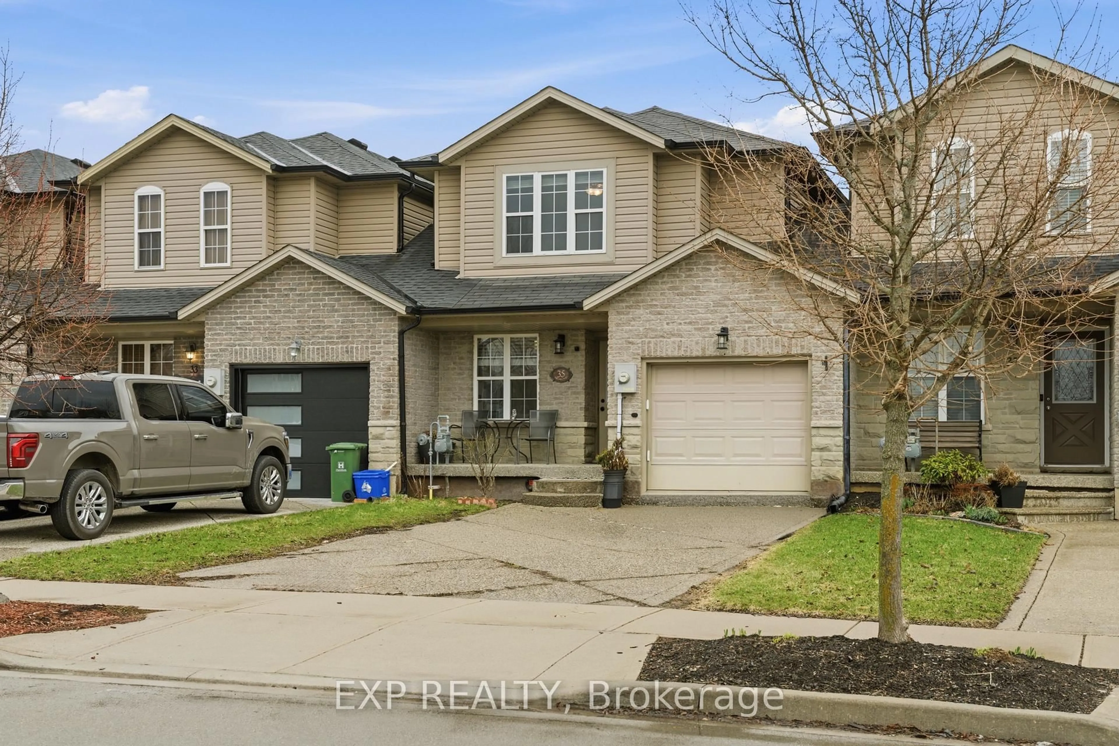 Unknown for 35 Thames Way, Hamilton Ontario L0R 1W0