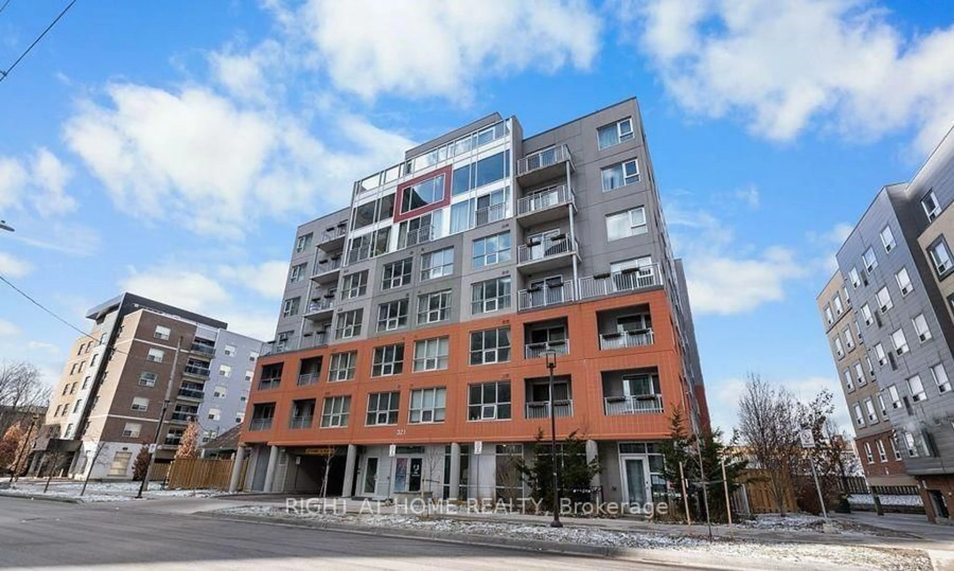 Unknown for 321 Spruce St #501, Waterloo Ontario N2L 0G4