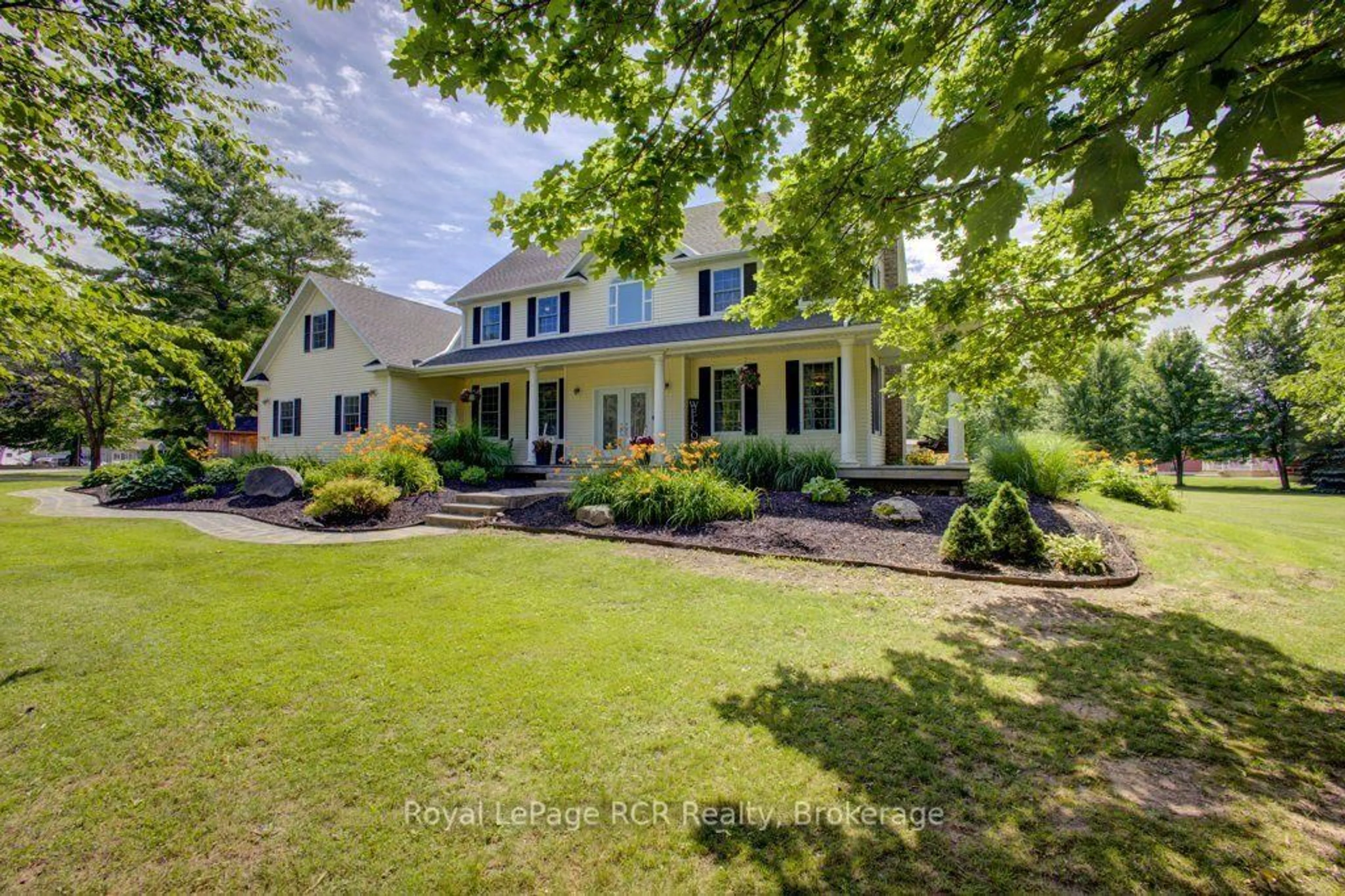 Unknown for 2020 John St, Howick Ontario N0G 1X0