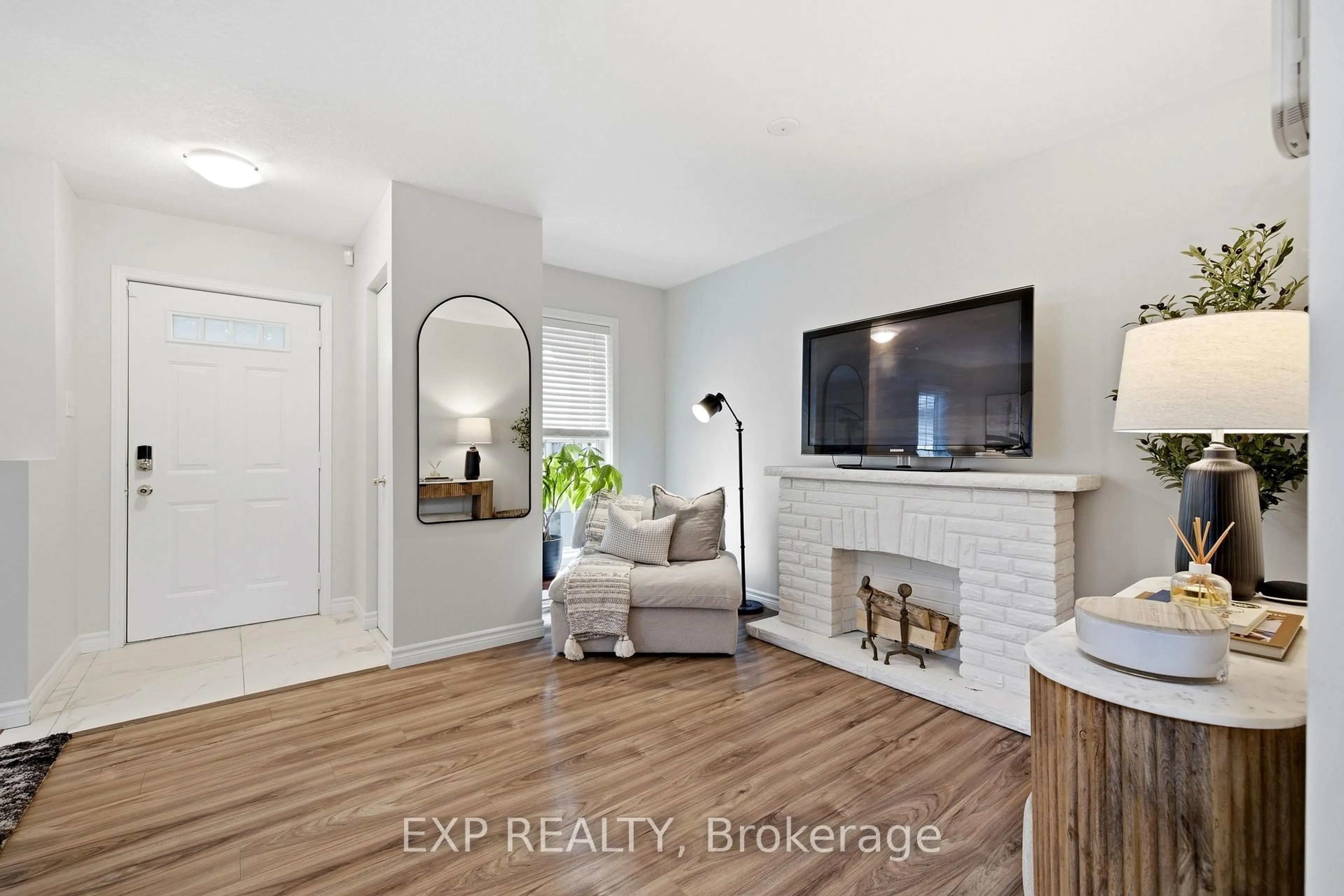 Unknown for 704 Jacob Lane, Waterloo Ontario N2V 2A7