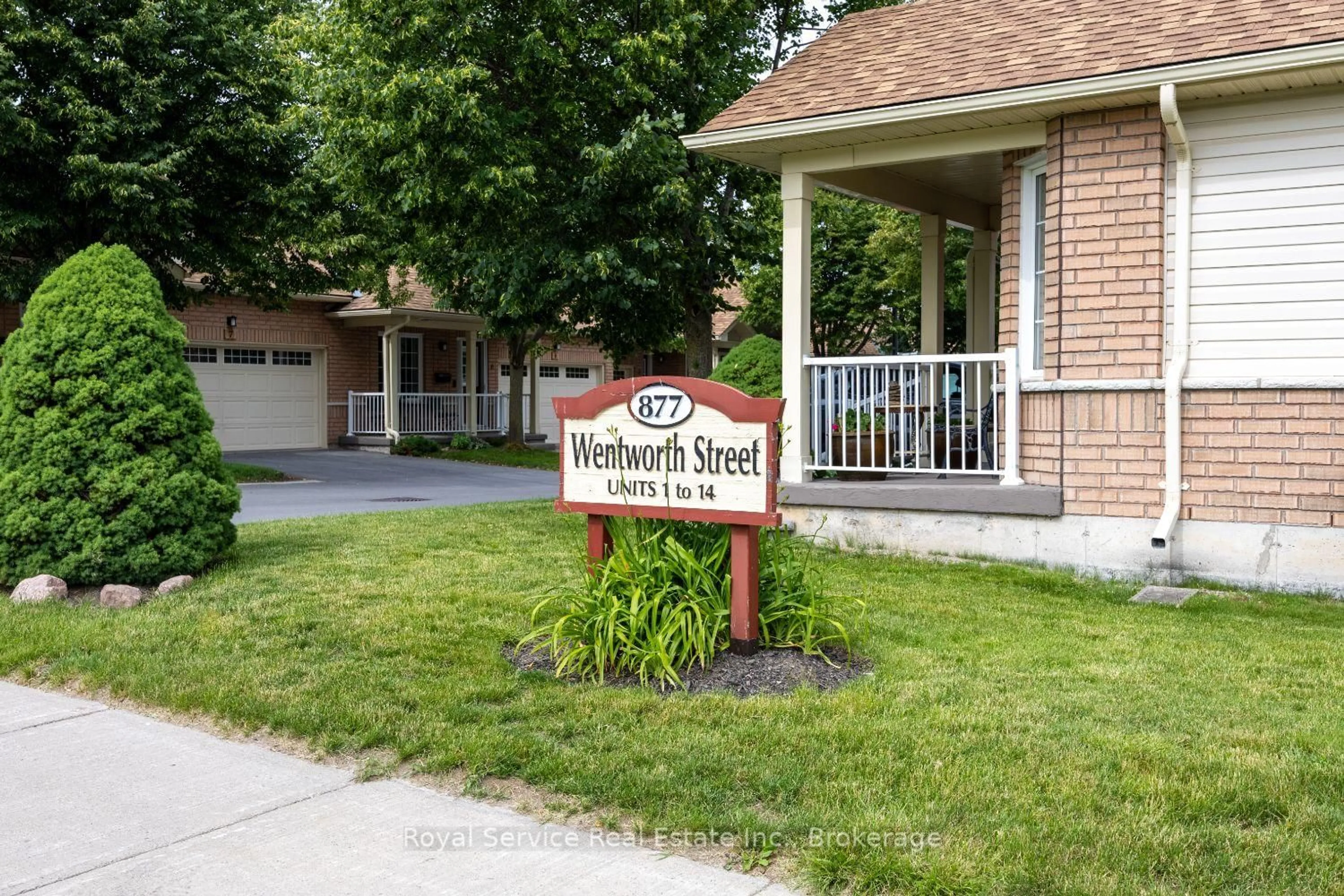Unknown for 877 Wentworth St #6, Peterborough Ontario K9J 8R7