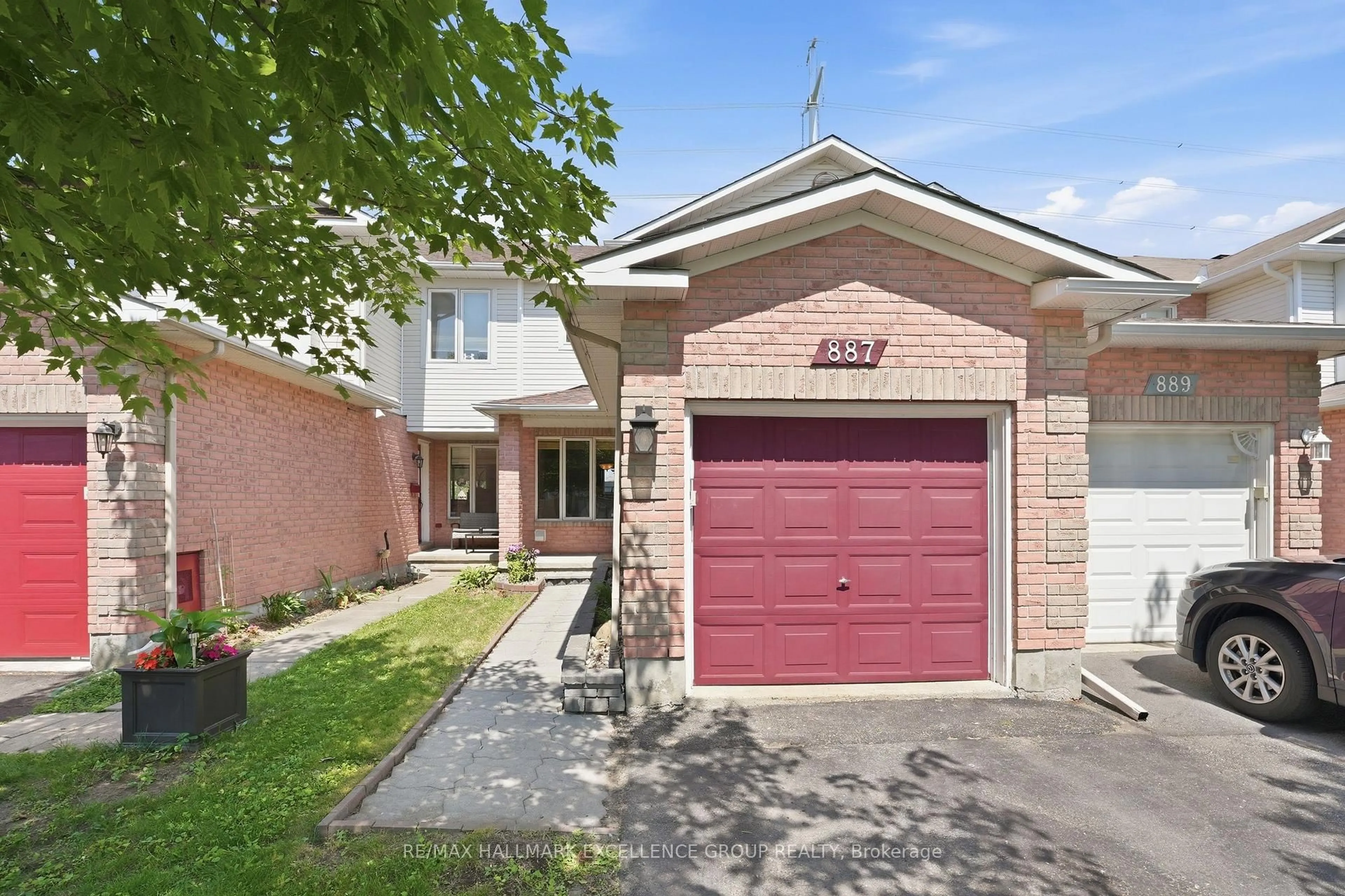 Home with brick exterior material, street for 887 Nesting Way, Ottawa Ontario K4A 3X3