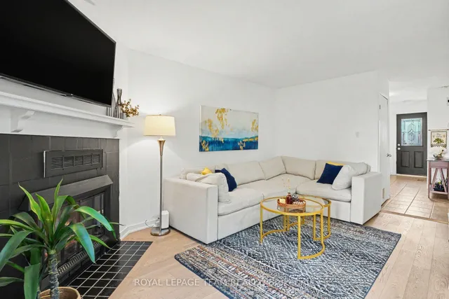 42 Sundback Lane, Kanata 4