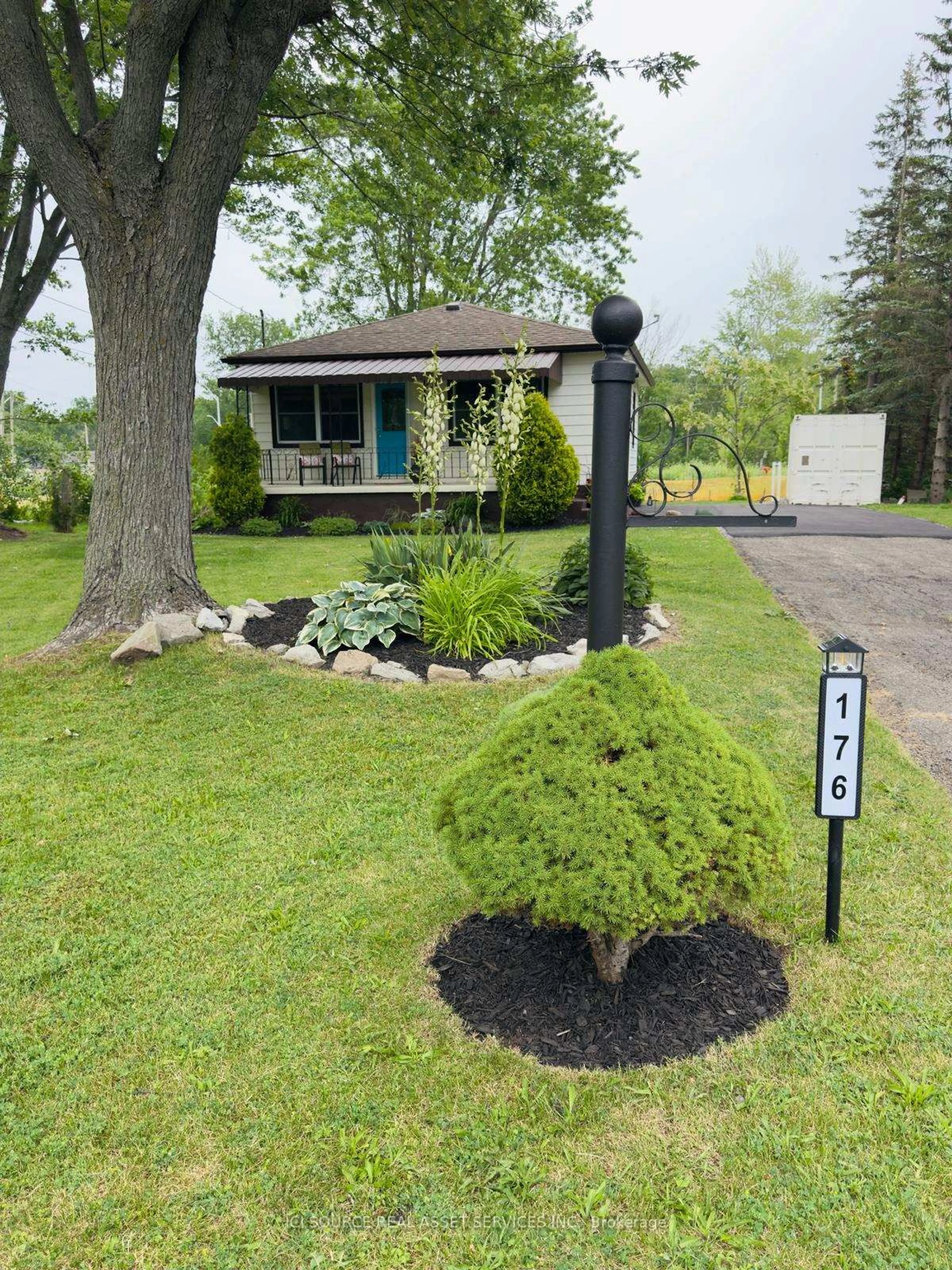 Unknown for 176 Kingsway St, Welland Ontario L3B 3N9