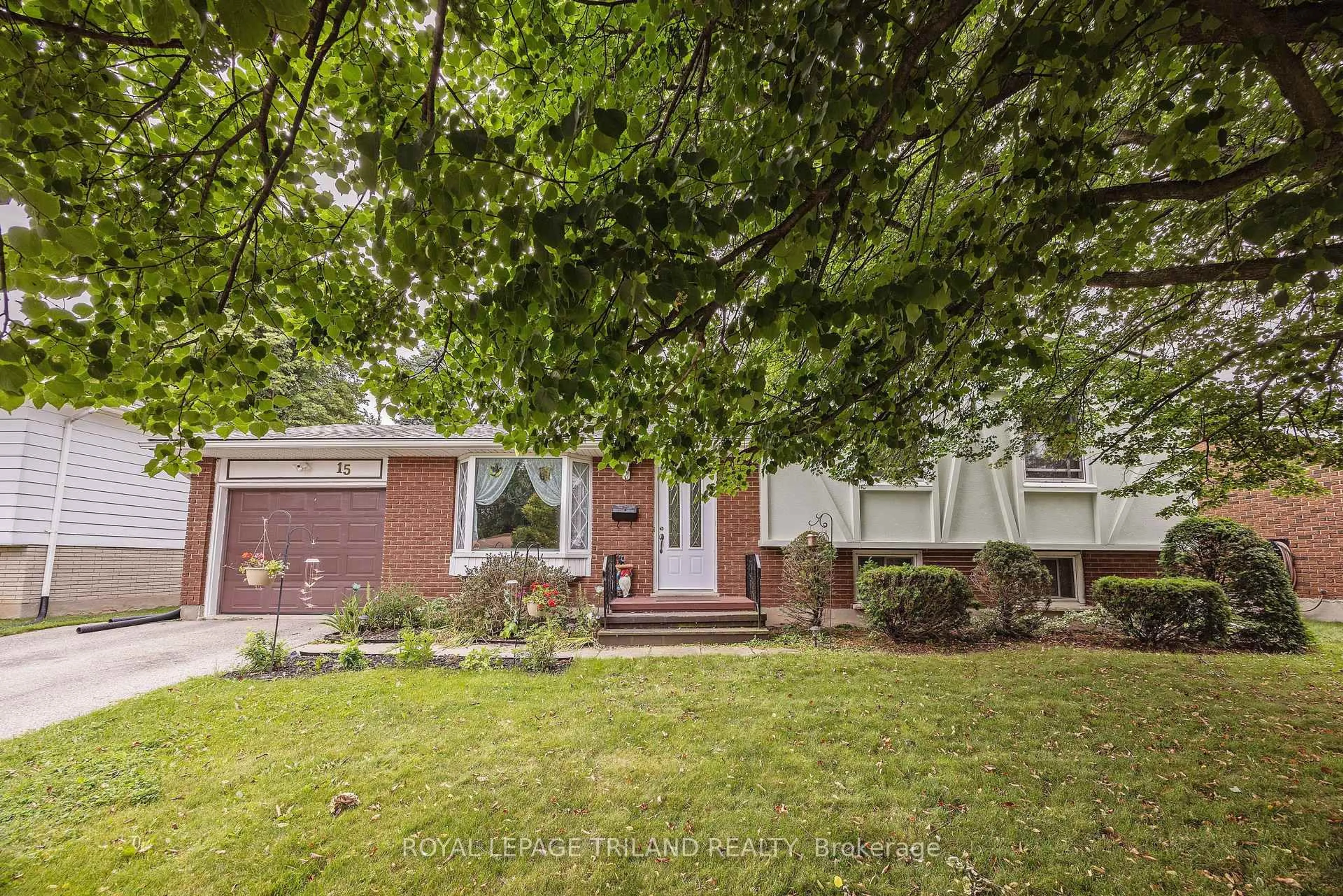 Home with brick exterior material, street for 15 Confederation Dr, St. Thomas Ontario N5P 3P1