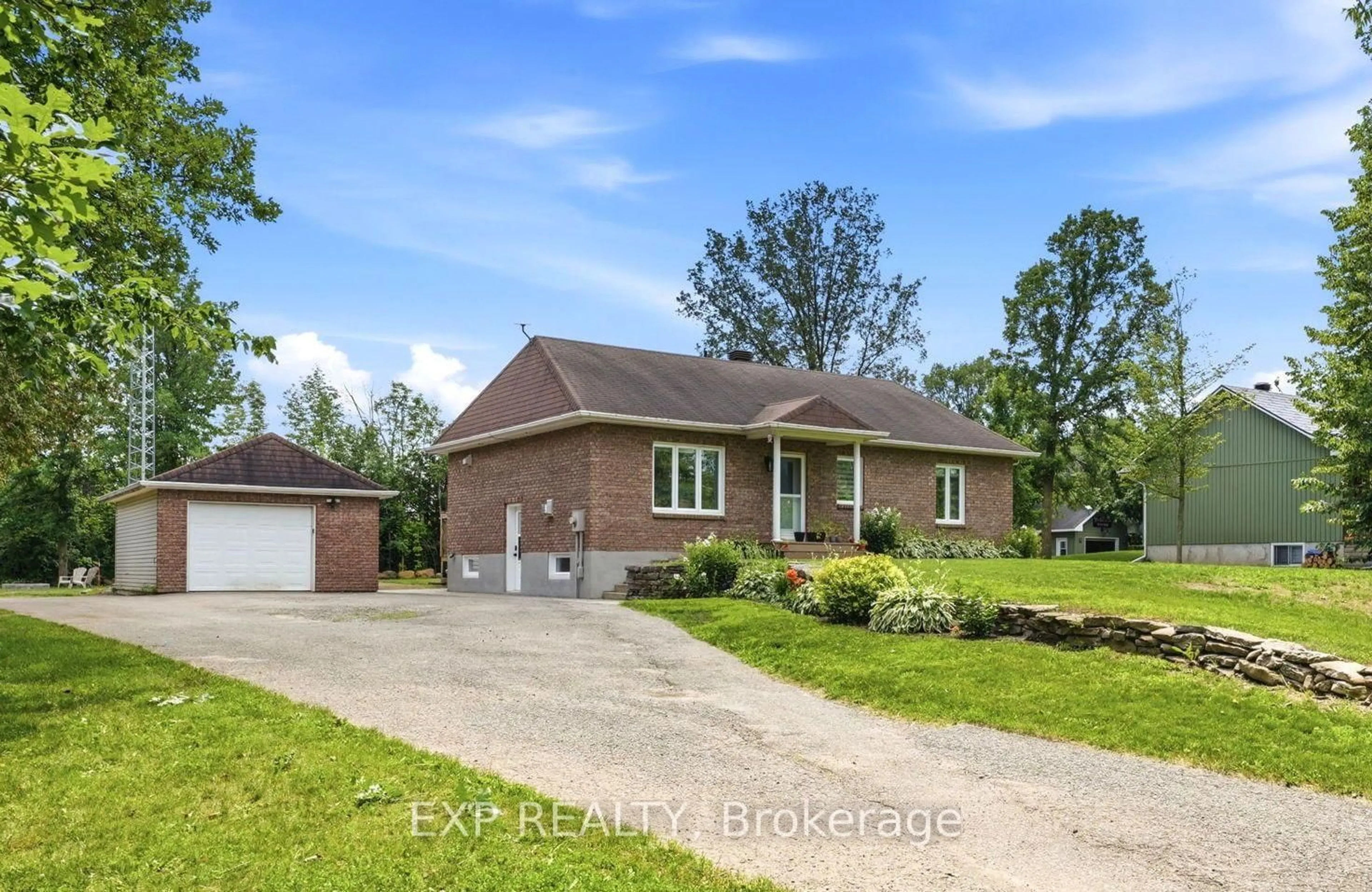 Home with brick exterior material, street for 15302 Concession 8 & 9 Rd, North Stormont Ontario L1B 1L9