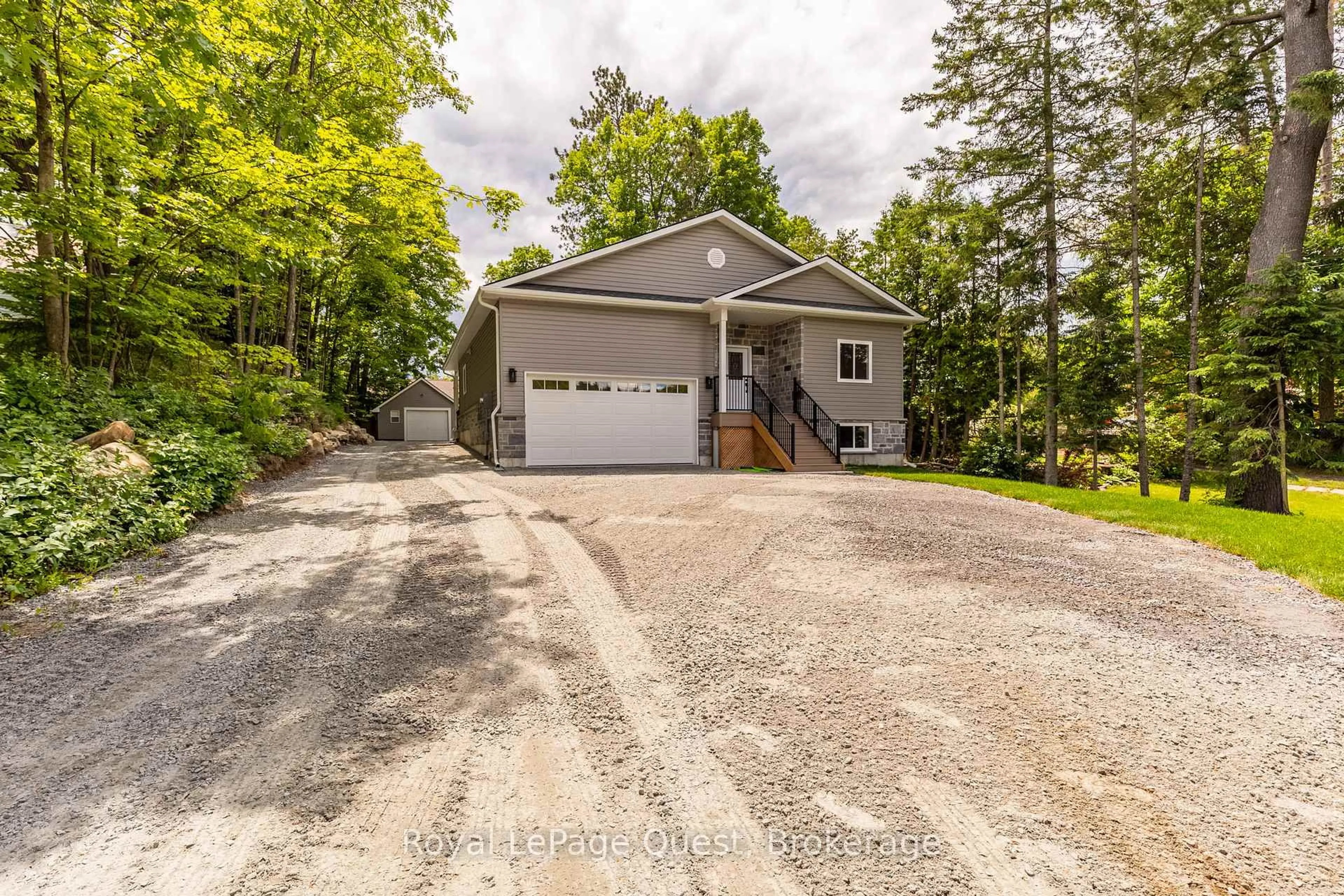 Unknown for 57 West Rd, Huntsville Ontario P1H 1L4