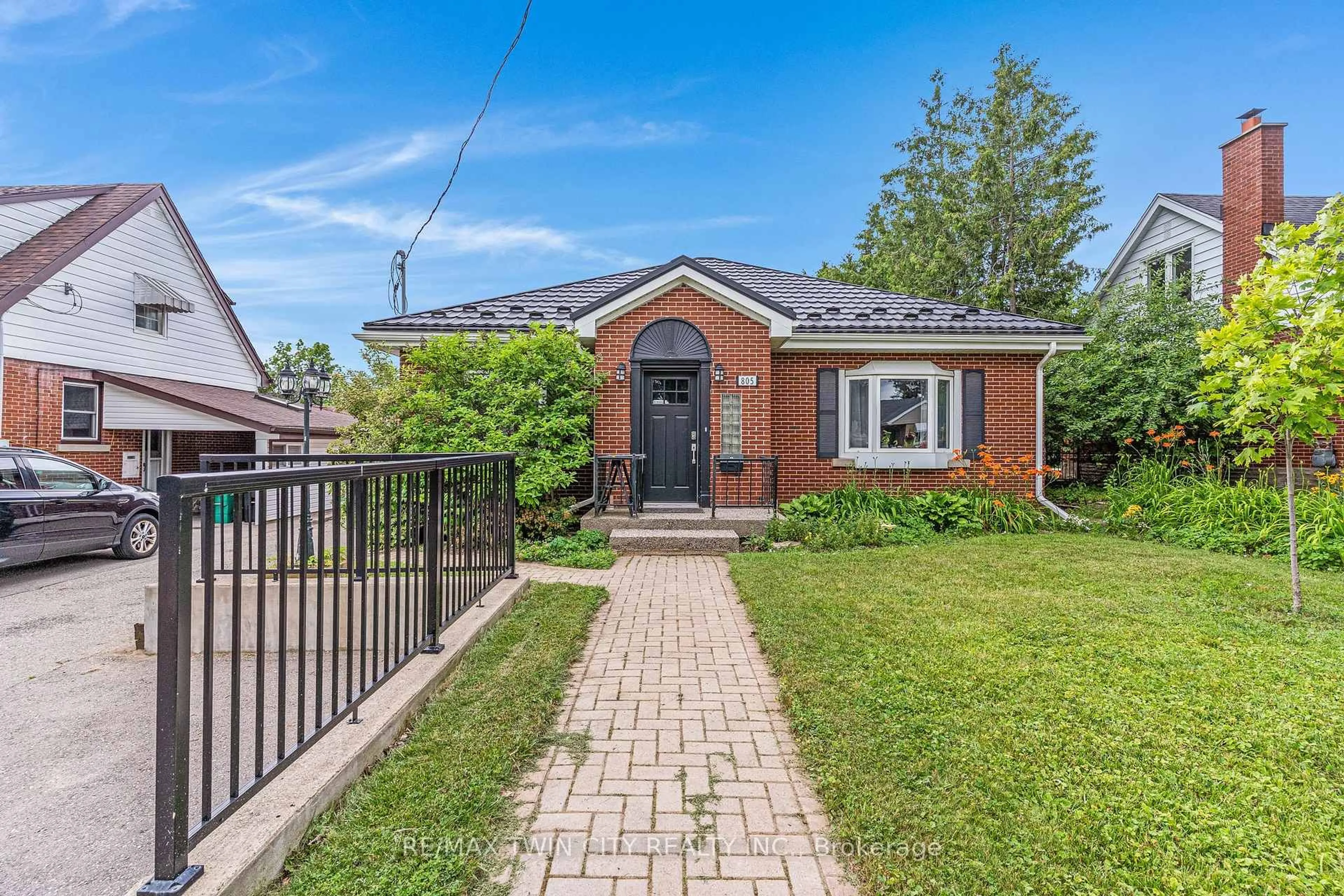 Home with brick exterior material, street for 805 Rockway Dr, Kitchener Ontario N2G 3B6