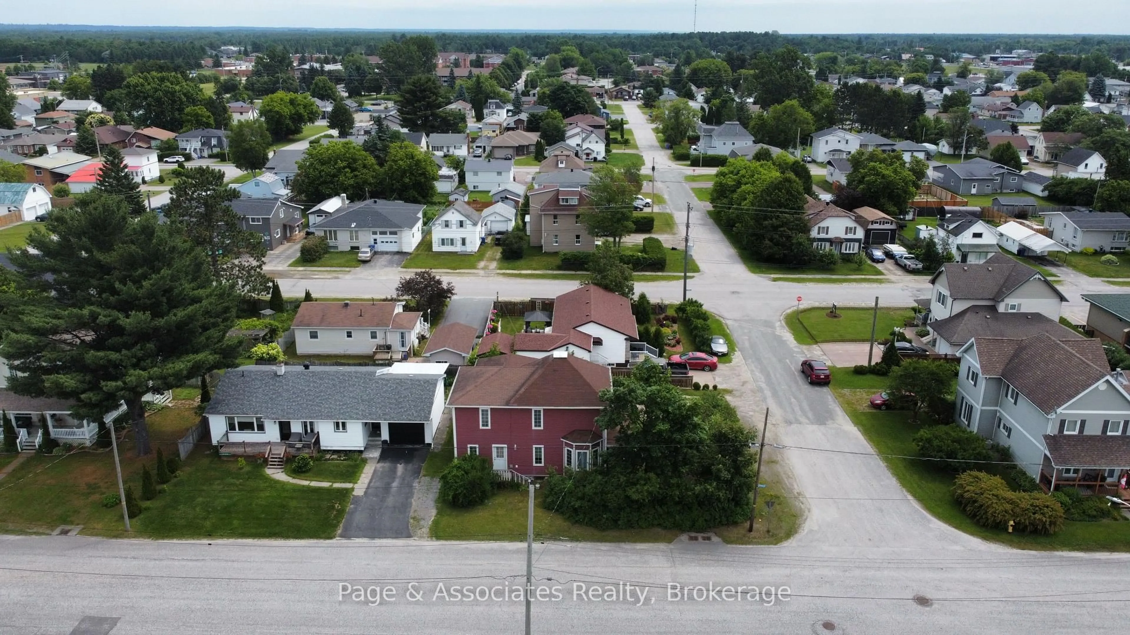 A pic from outside/outdoor area/front of a property/back of a property/a pic from drone, street for 99 Russell St, West Nipissing Ontario P2B 1X2