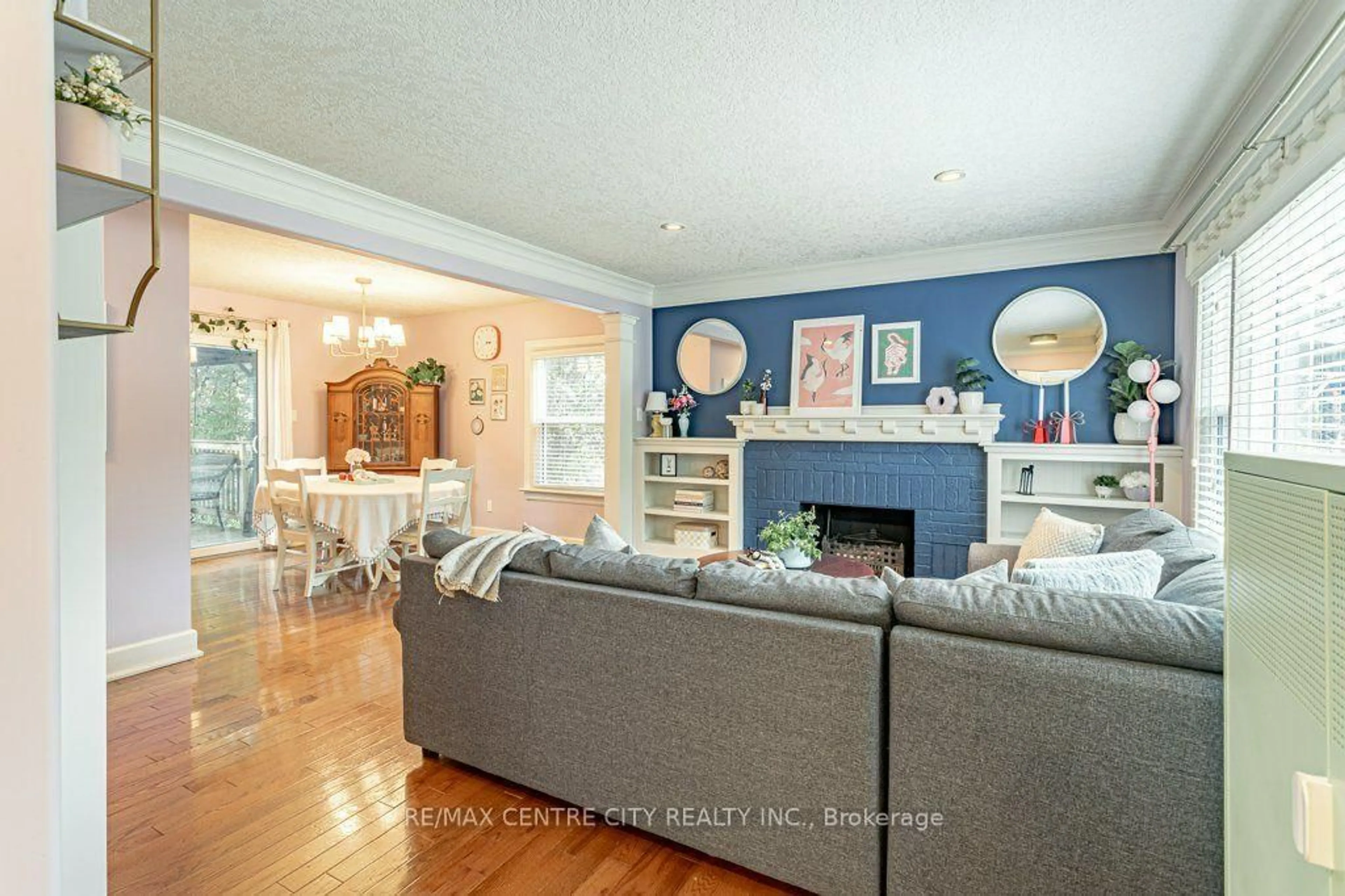 Living room with furniture, unknown for 53 Cliftonvale Ave, London South Ontario N6J 1J7