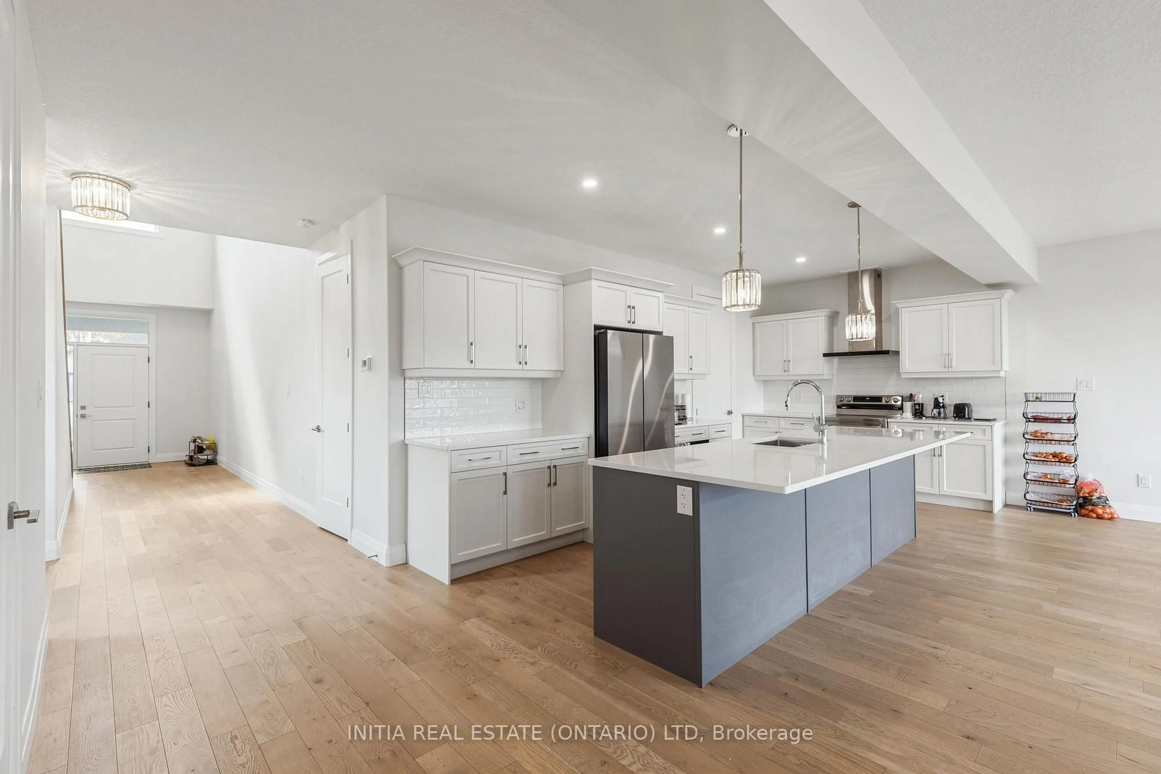 Open concept kitchen, unknown for 608 Sweetbay Cres, Sarnia Ontario N7S 0A8
