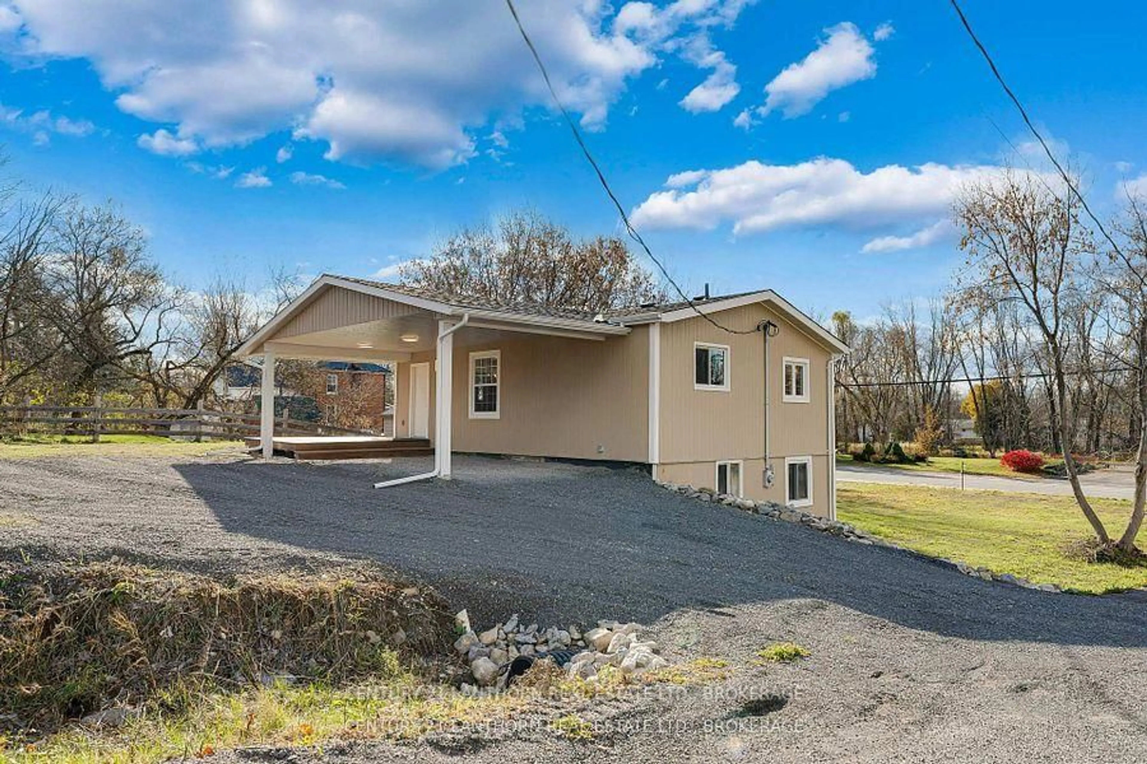 A pic from outside/outdoor area/front of a property/back of a property/a pic from drone, unknown for 6682 Wheeler St, Tamworth Ontario K0K 3G0