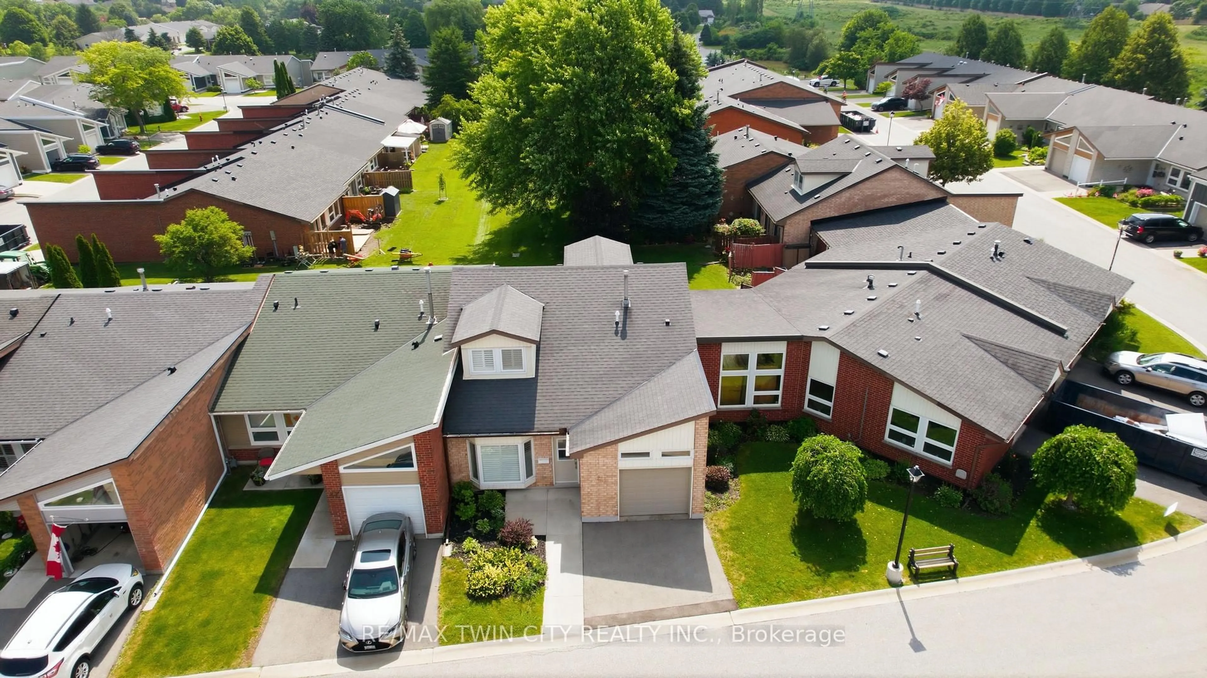 A pic from outside/outdoor area/front of a property/back of a property/a pic from drone, street for 29 Archdeacon Clark Tr, Hamilton Ontario L9B 2M1