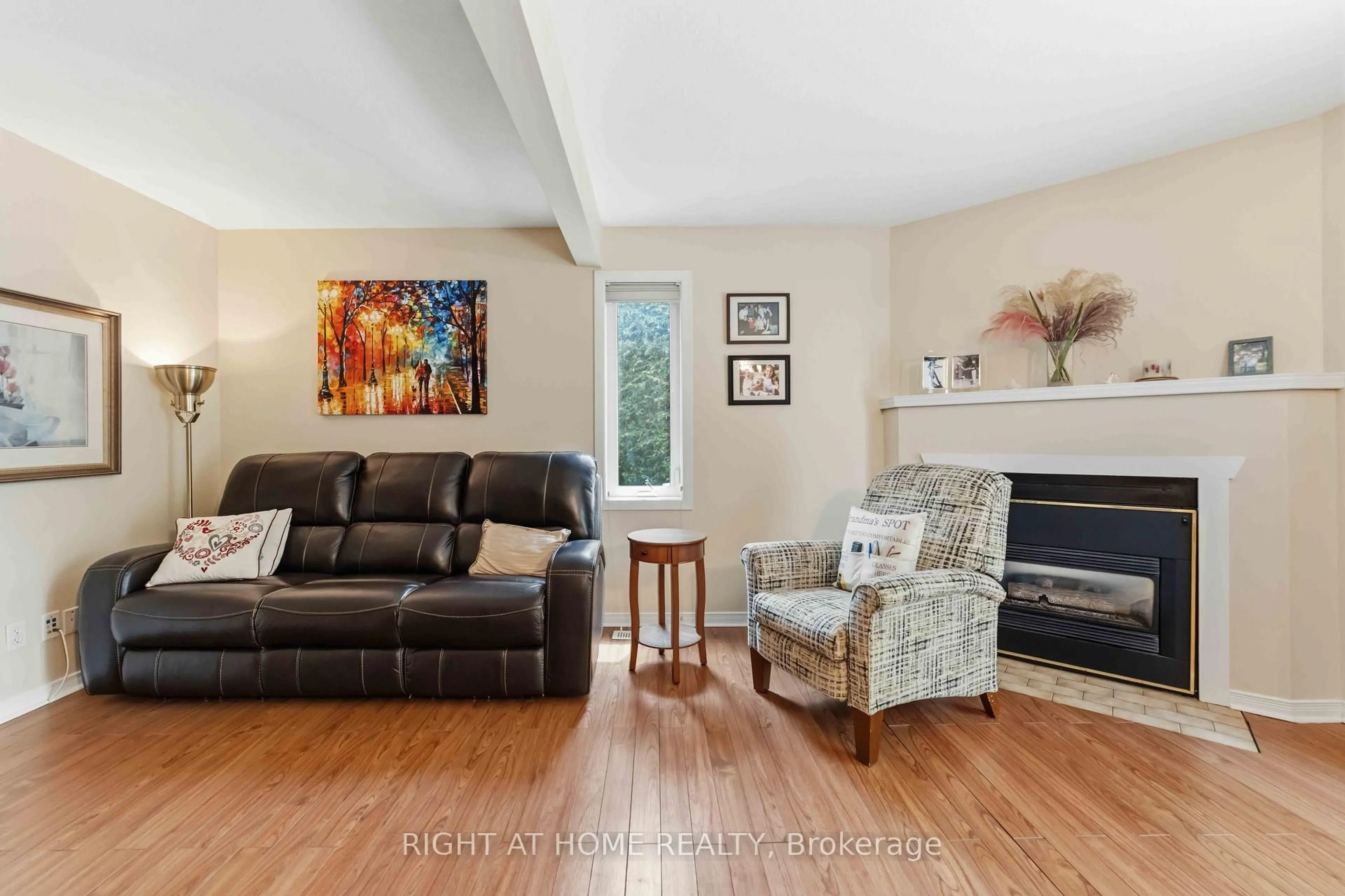 Living room with furniture, unknown for 12 Offenbach Lane #F, Ottawa Ontario K2G 4Z9