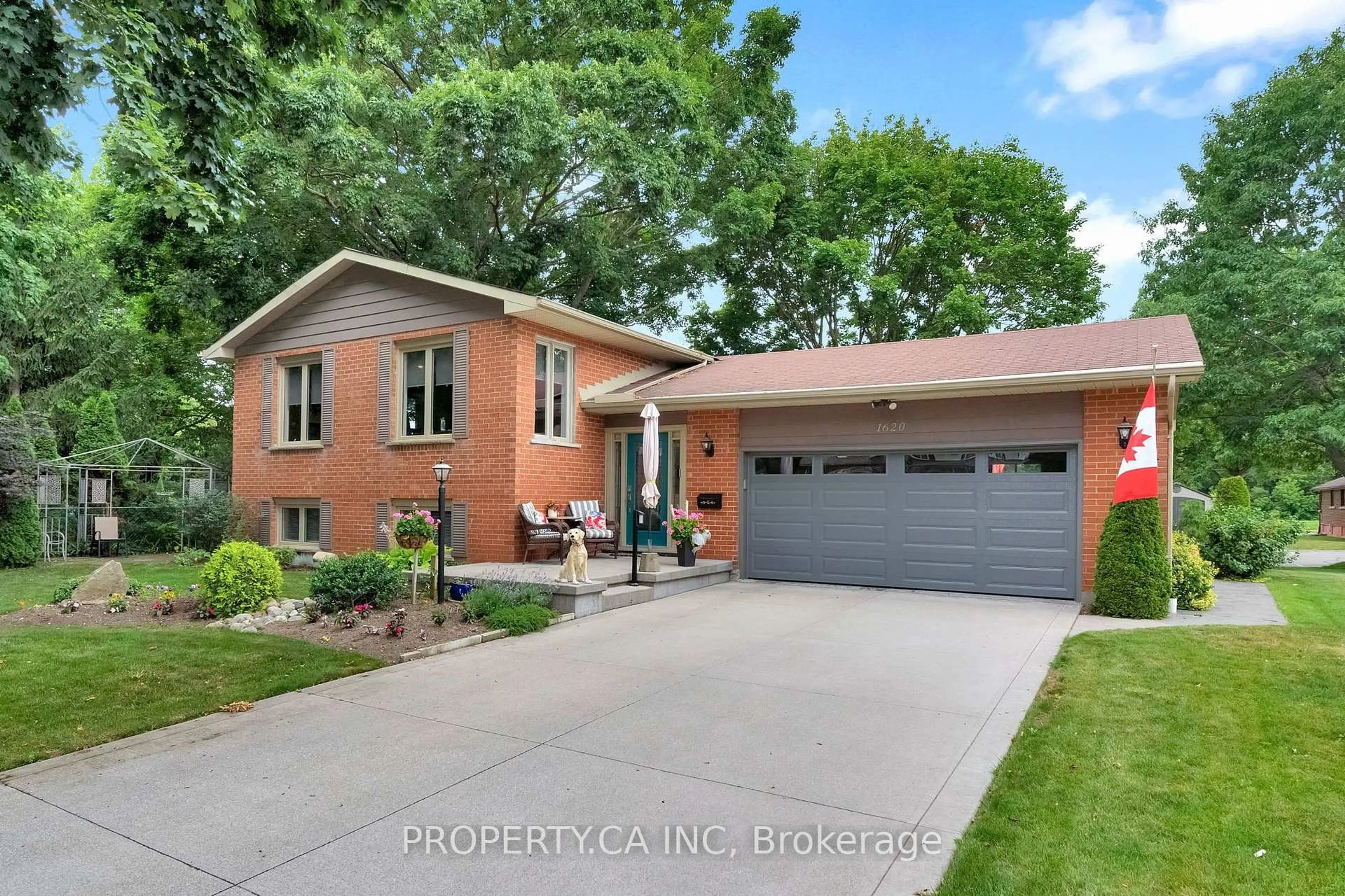 Home with brick exterior material, street for 1620 Farmbrook Rd, London East Ontario N5W 5V9