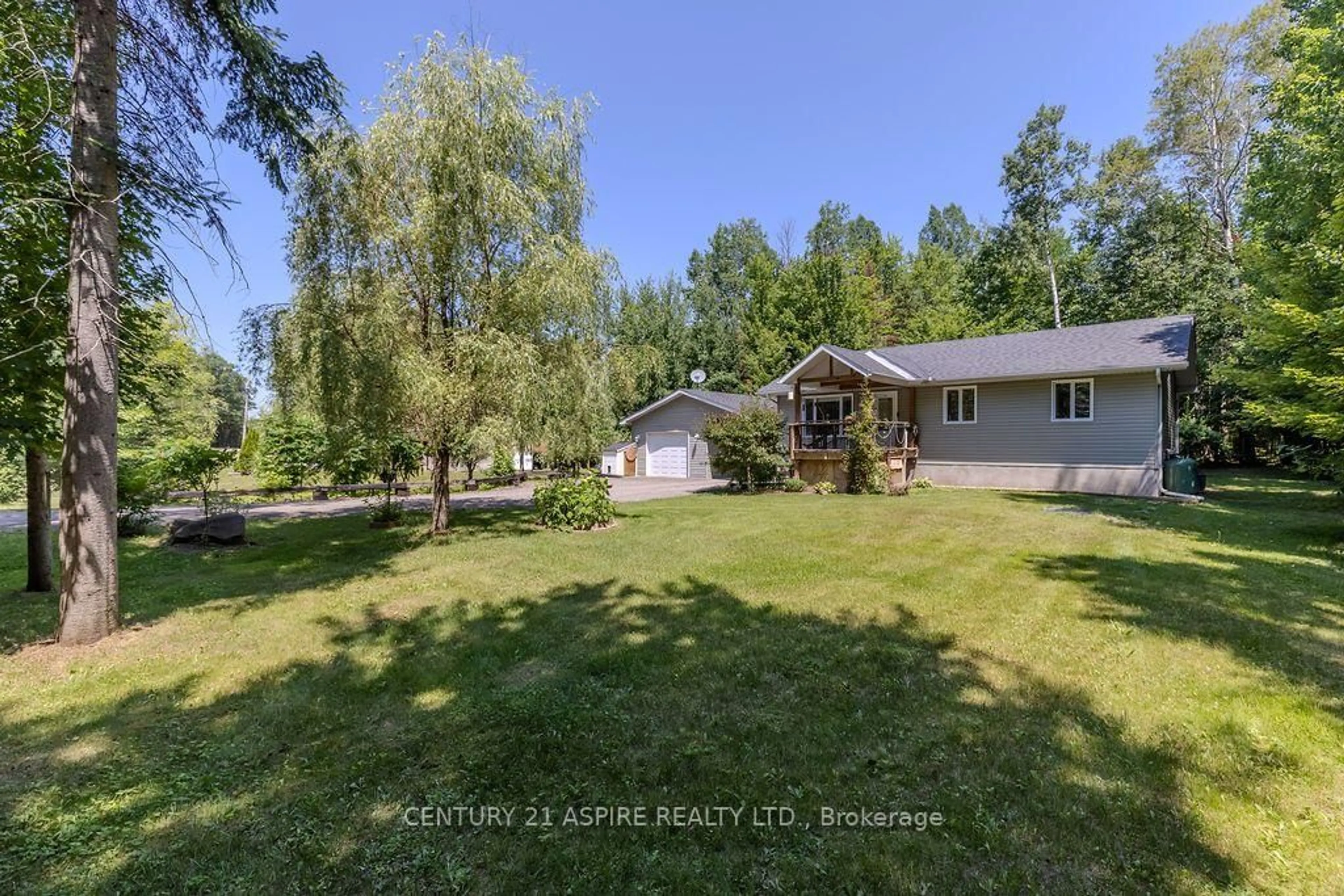 A pic from outside/outdoor area/front of a property/back of a property/a pic from drone, unknown for 1576 Garden Of Eden Rd, Renfrew Ontario K7V 3Z8