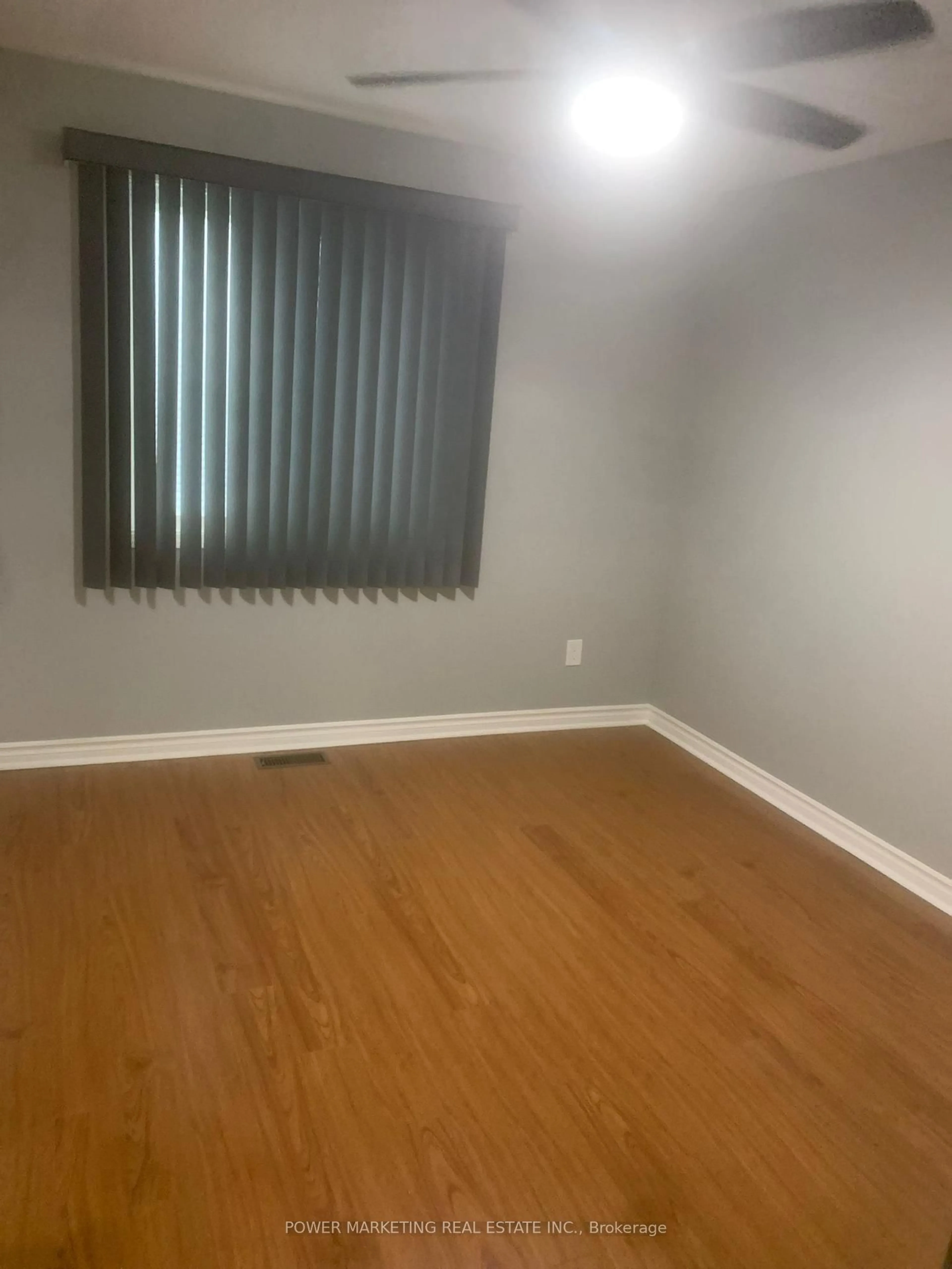 A pic of a room for 902 Notre Dame St #100, Russell Ontario K0A 1W0