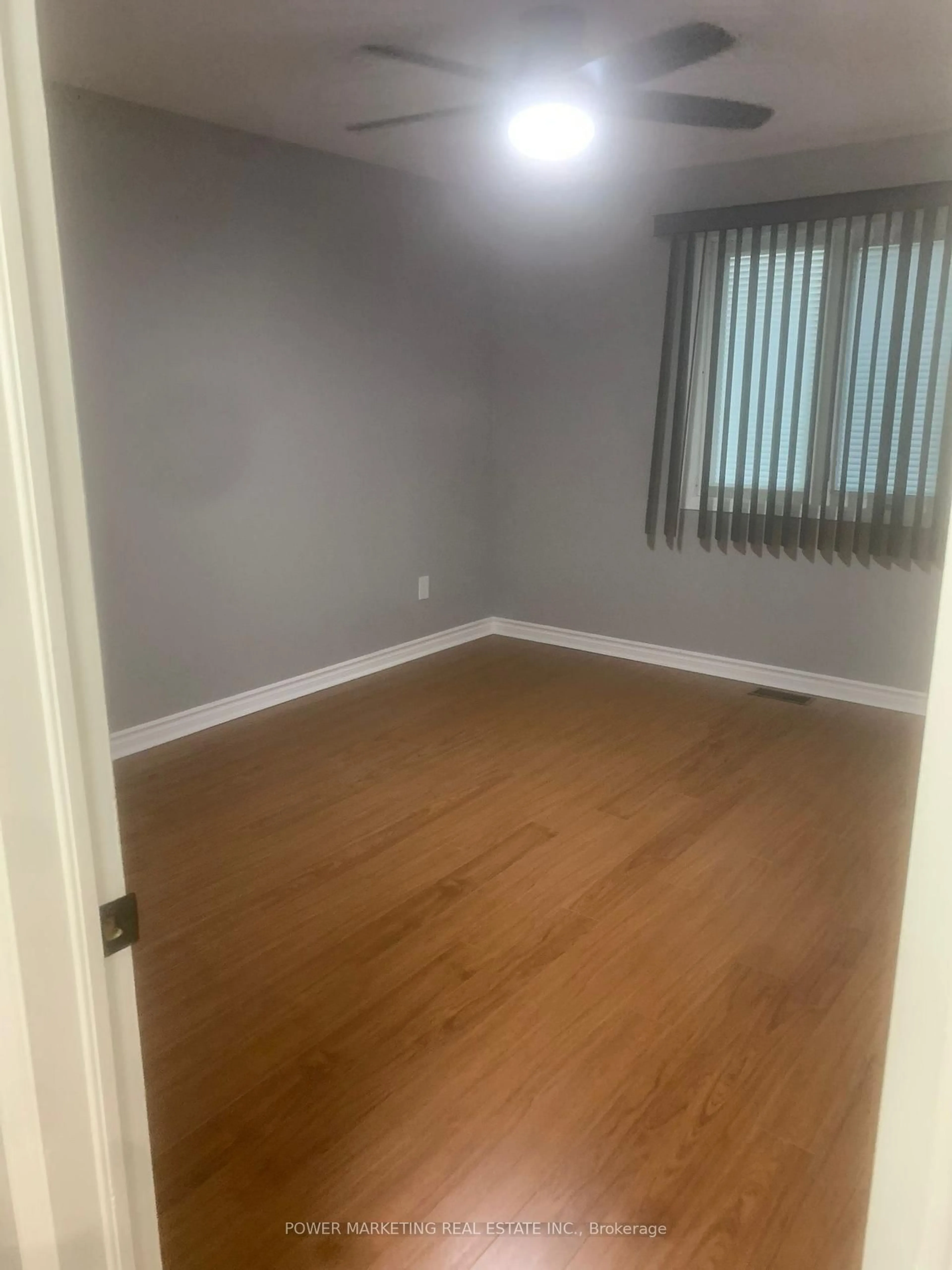 A pic of a room for 902 Notre Dame St #100, Russell Ontario K0A 1W0