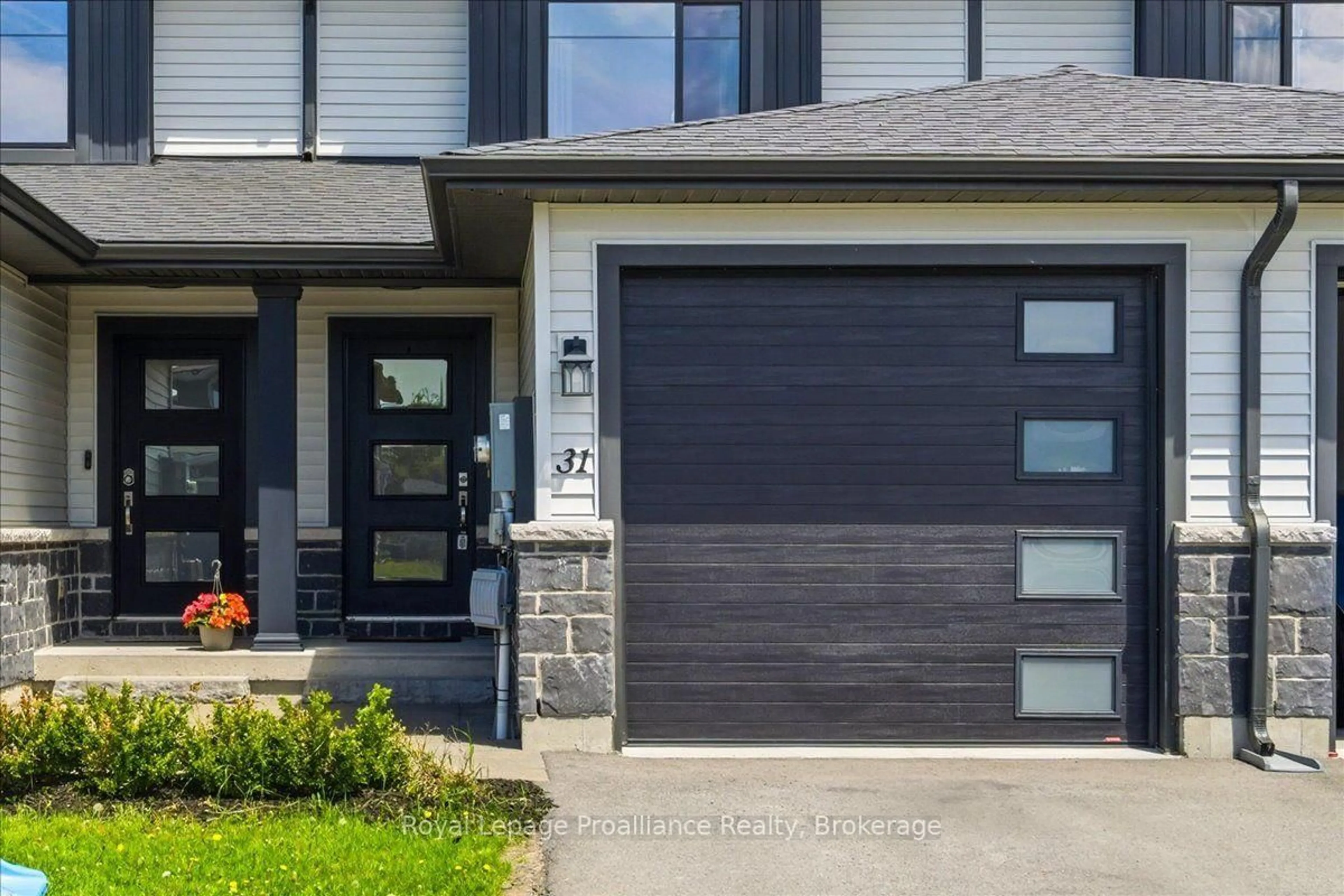 Unknown for 31 Dewal Pl, Belleville Ontario K8P 0H3