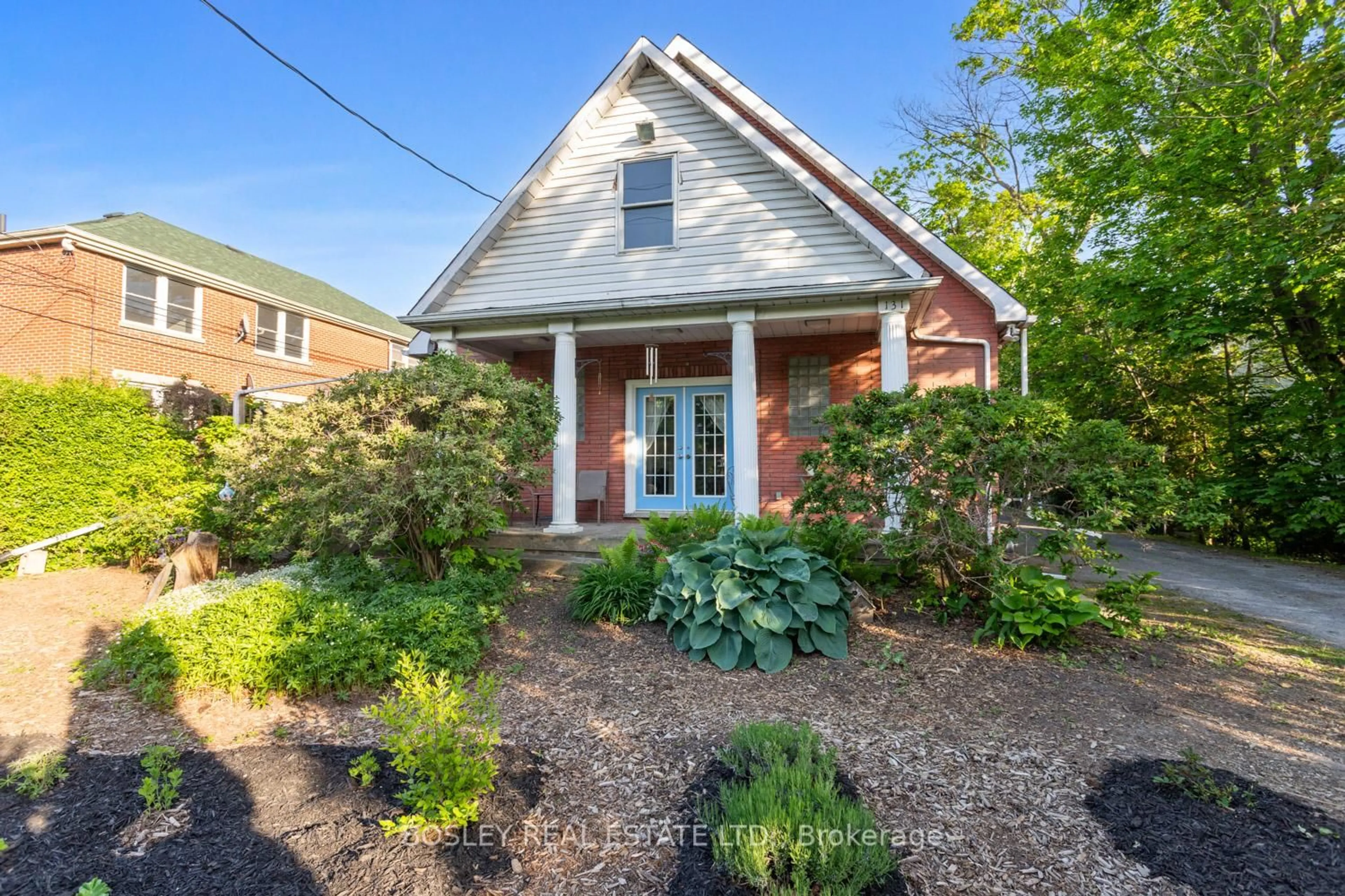 Home with brick exterior material, street for 131 King St, Cobourg Ontario K9A 1L2