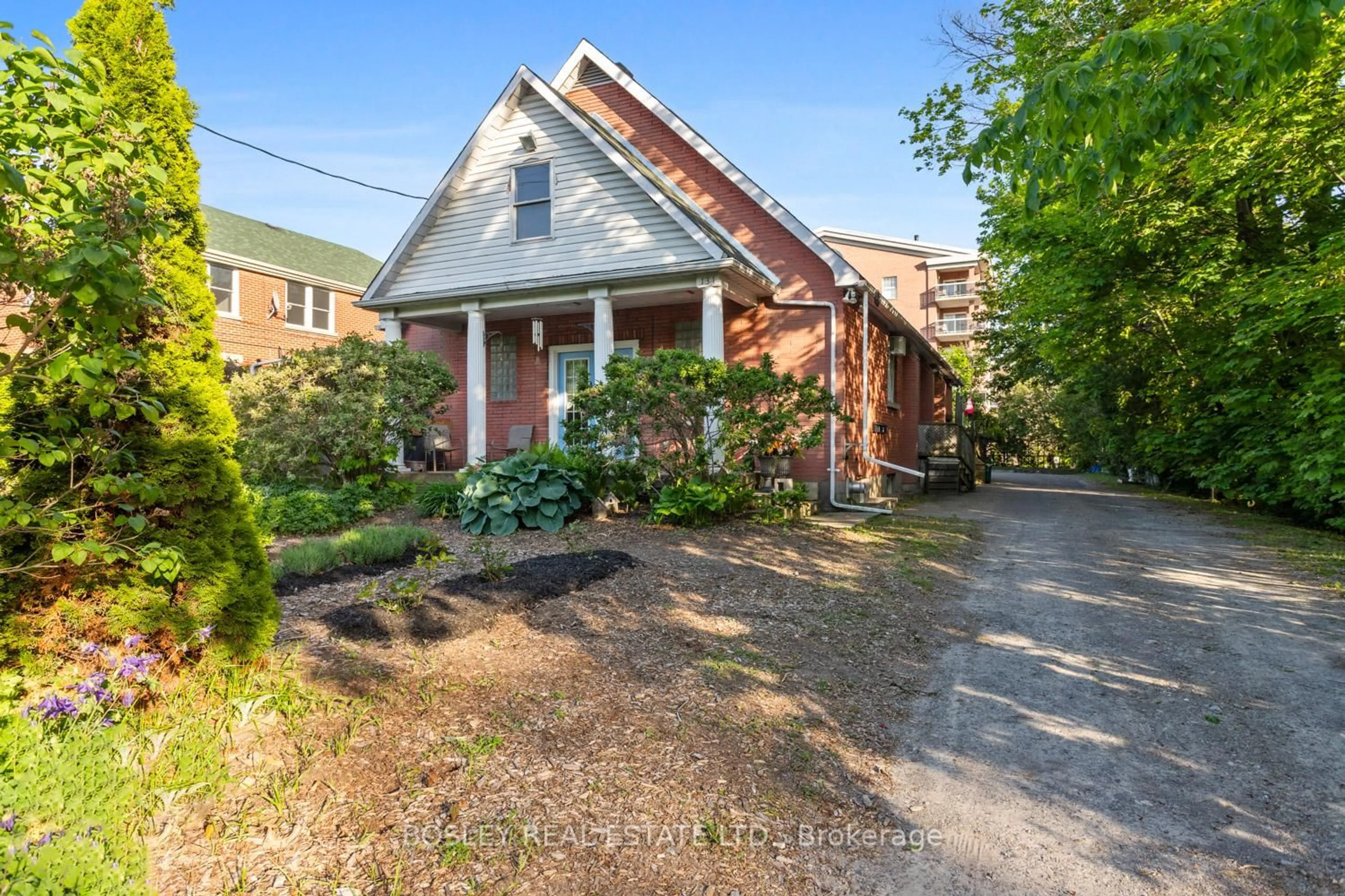 Home with brick exterior material, street for 131 King St, Cobourg Ontario K9A 1L2