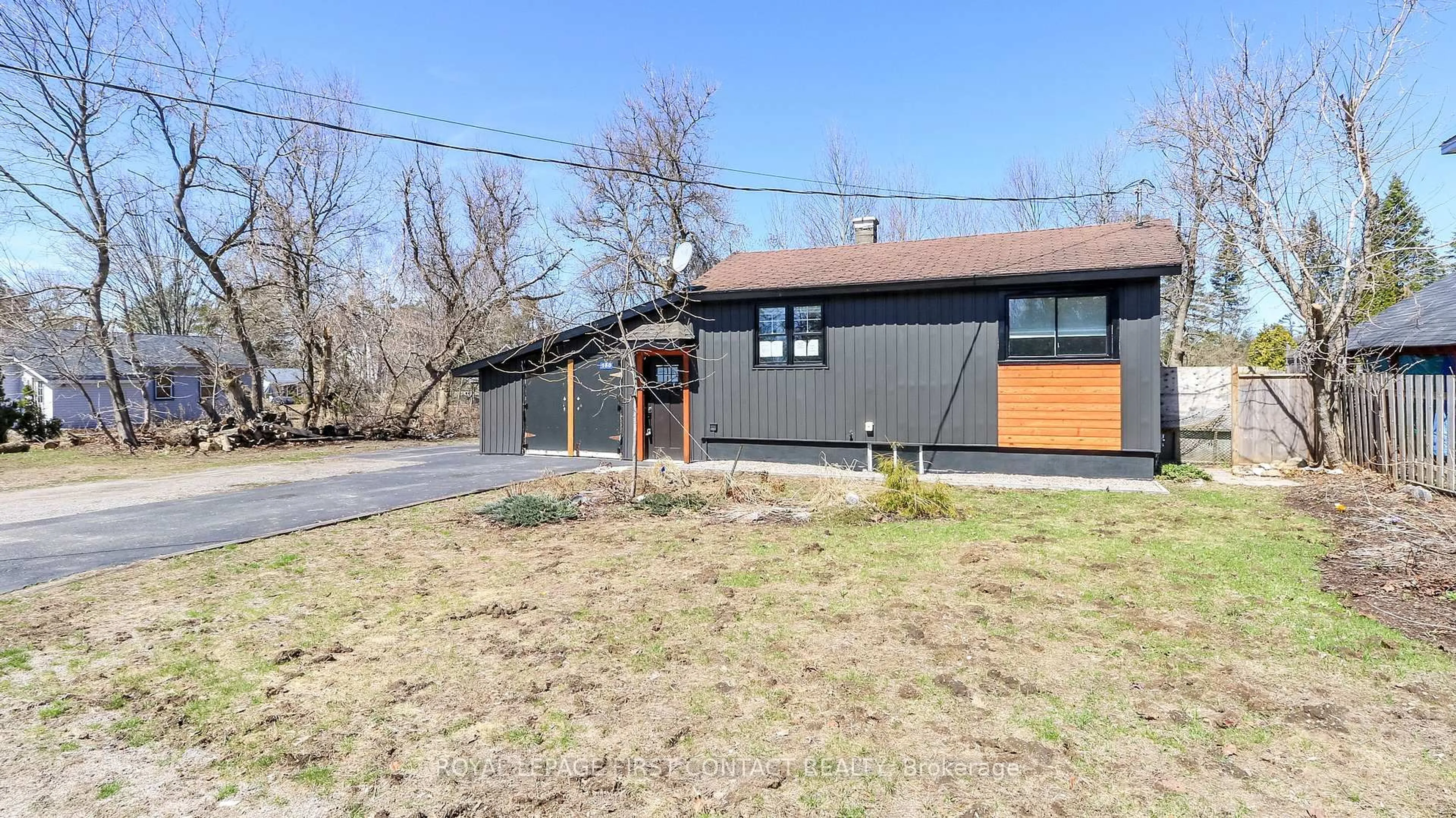 Unknown for 150 Farquhar St, Gravenhurst Ontario P1P 1C0