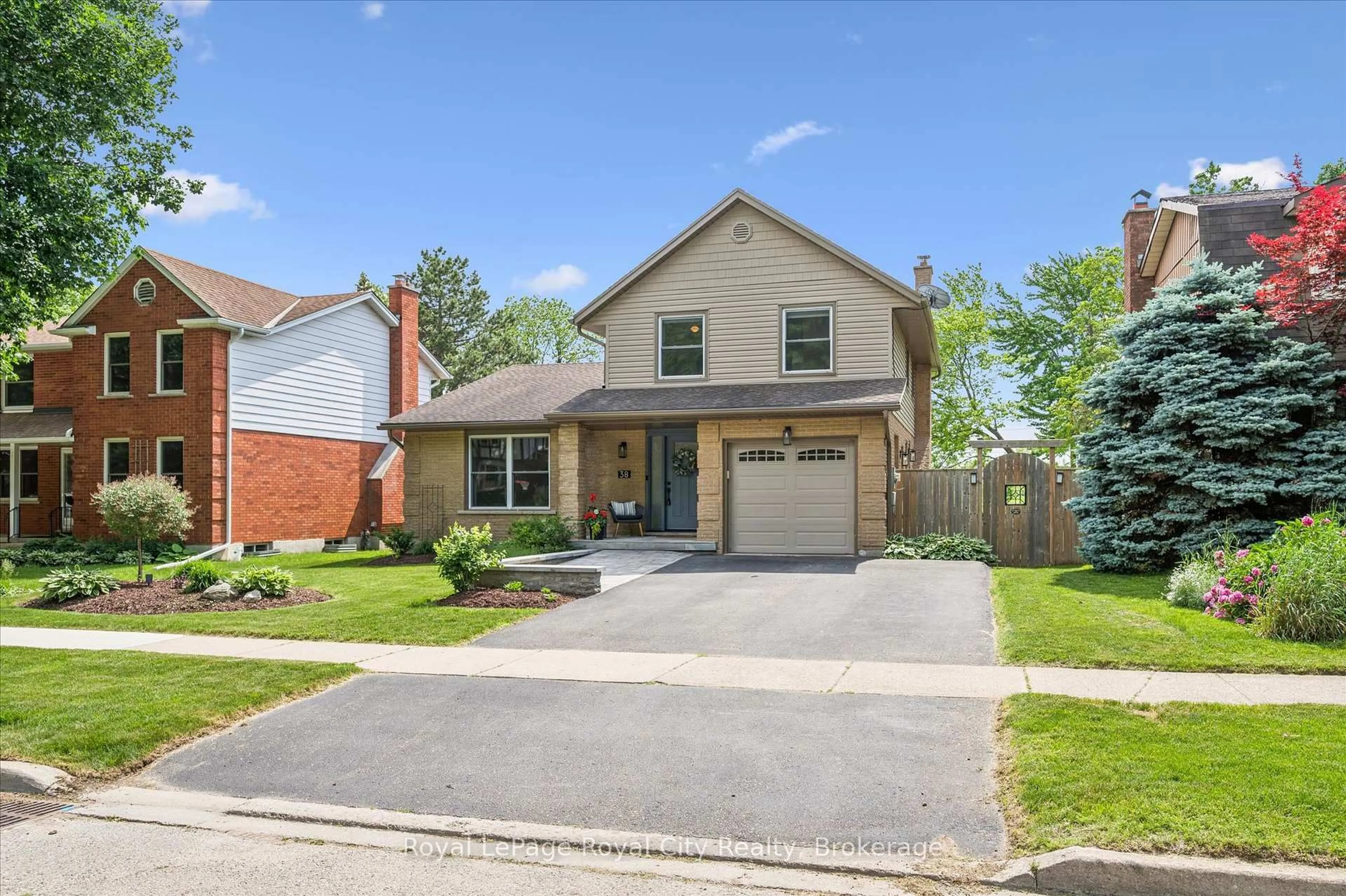 Home with brick exterior material, street for 38 Shadybrook Cres, Guelph Ontario N1G 3G5
