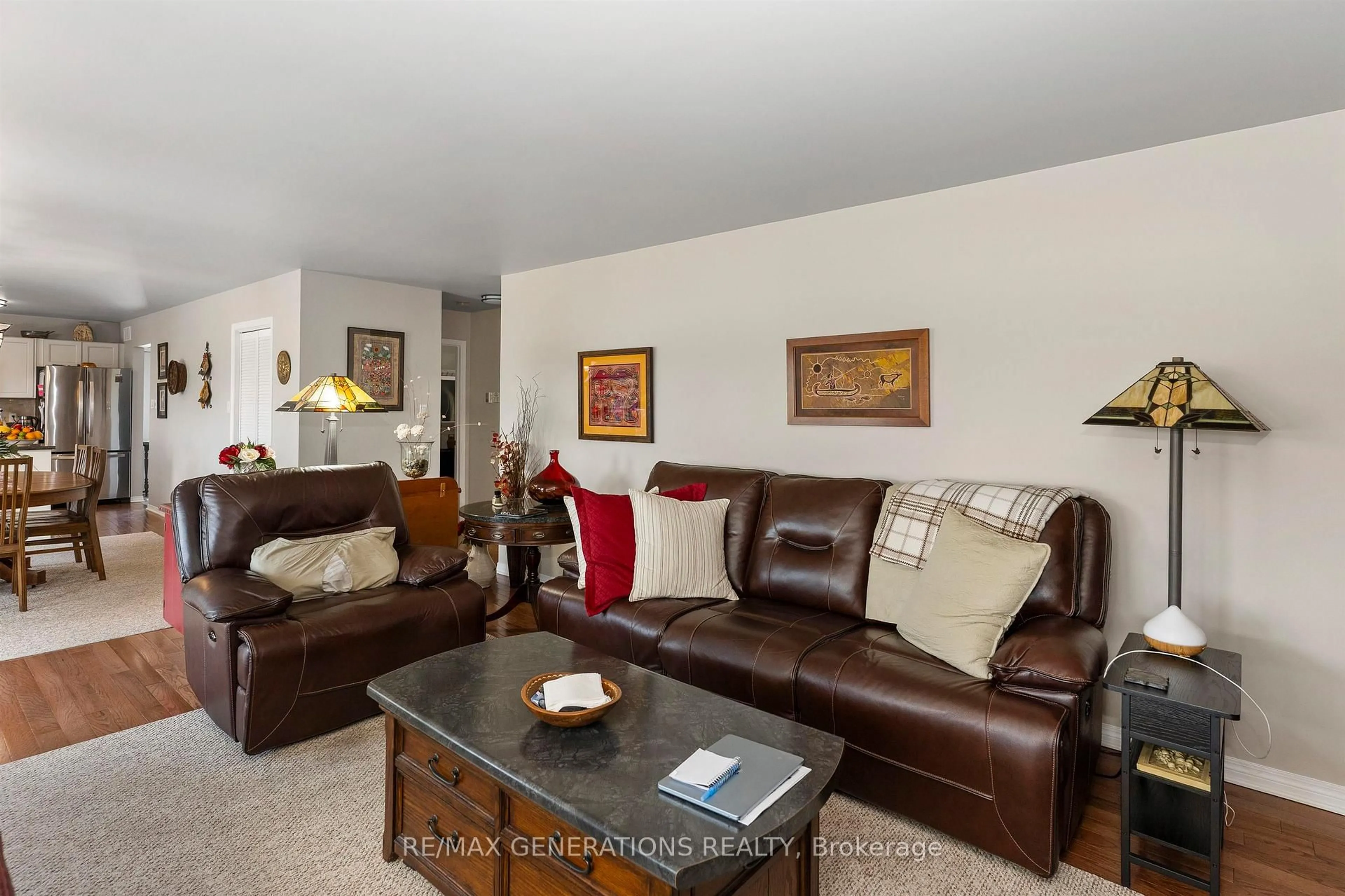 Living room with furniture, unknown for 664 MEMORY Rd, Neebing Ontario P7L 0A3