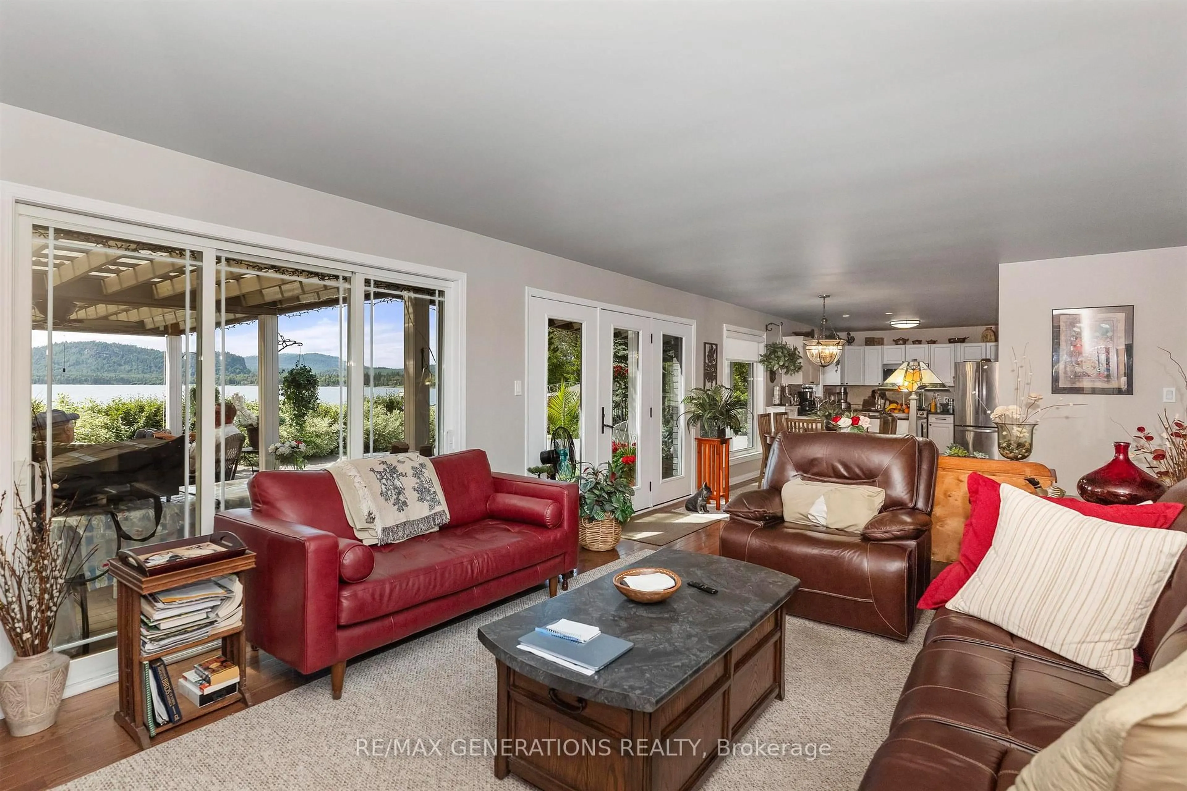 Living room with furniture, unknown for 664 MEMORY Rd, Neebing Ontario P7L 0A3