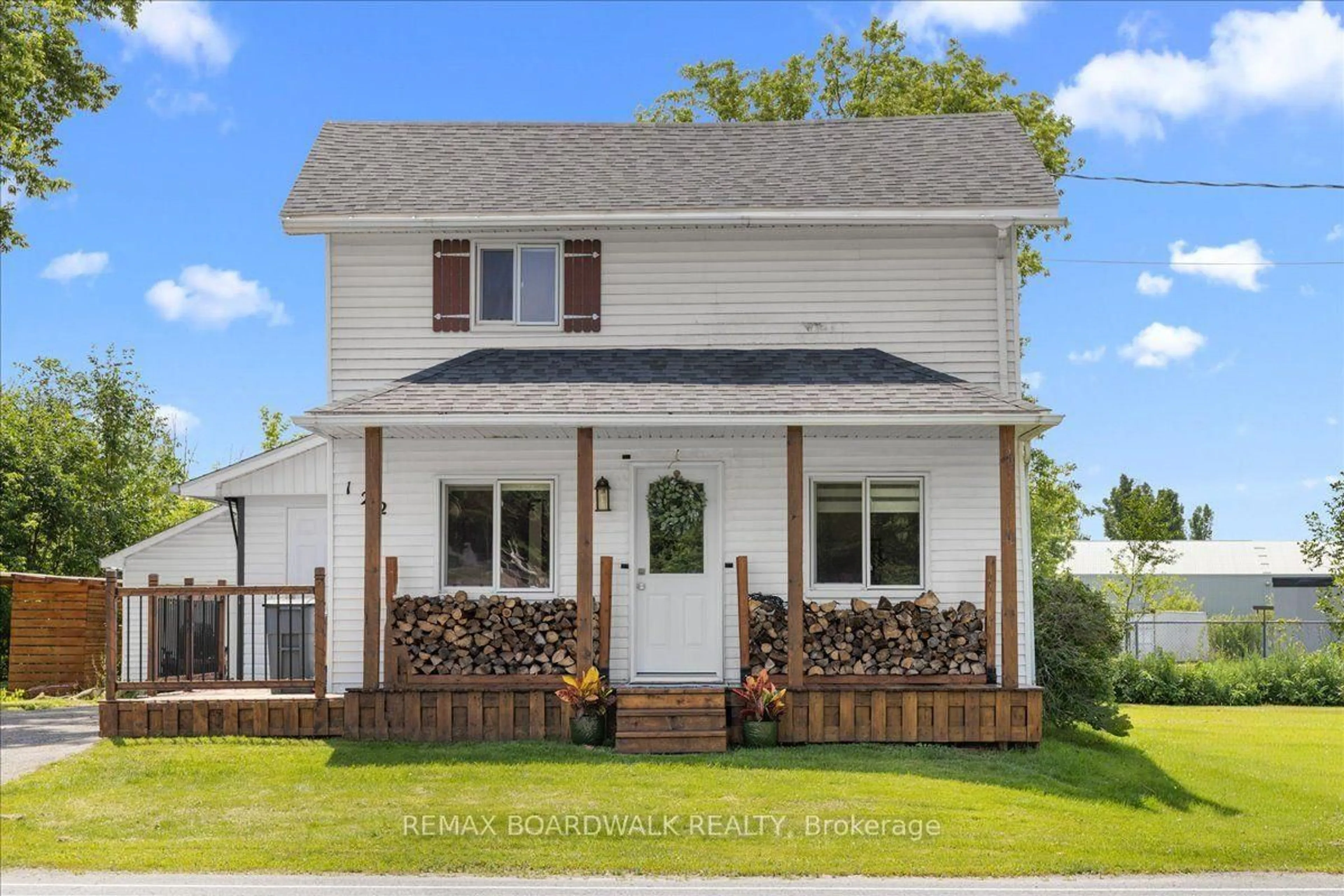 Home with vinyl exterior material, street for 122 De L'eglise St, The Nation Ontario K0B 1N0