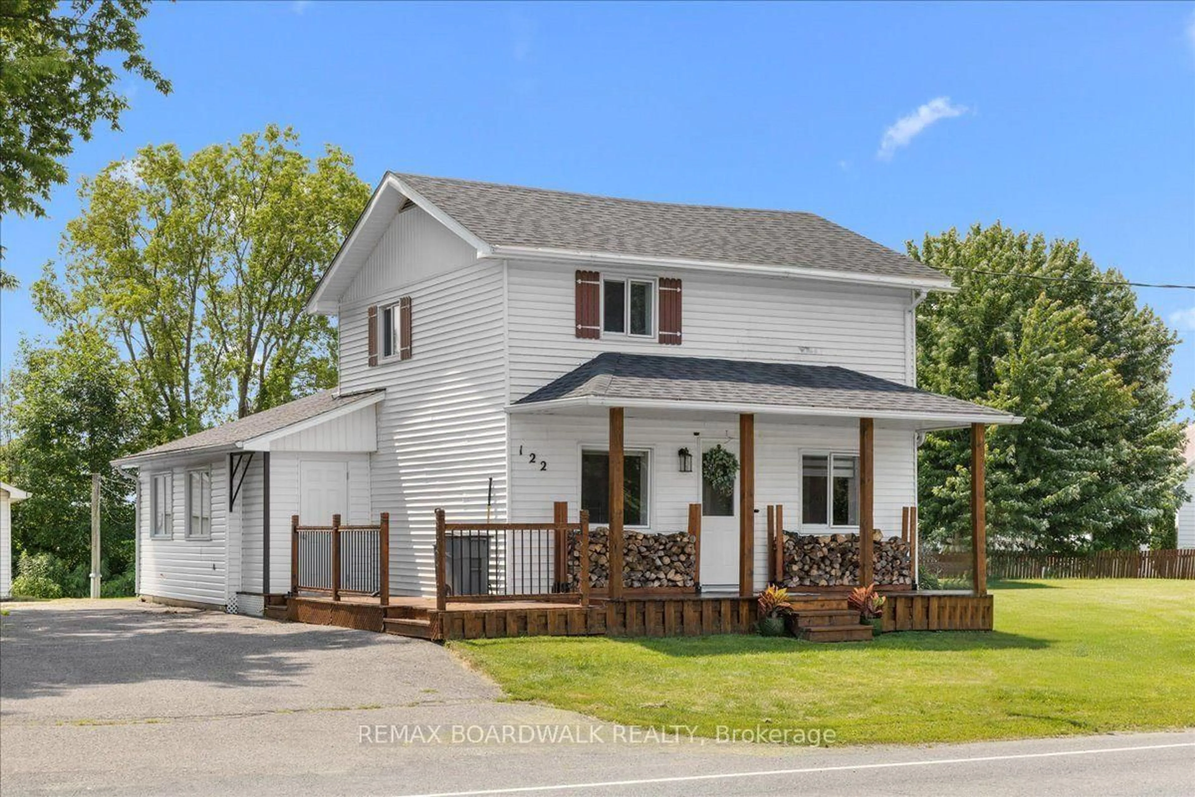 Home with vinyl exterior material, street for 122 De L'eglise St, The Nation Ontario K0B 1N0