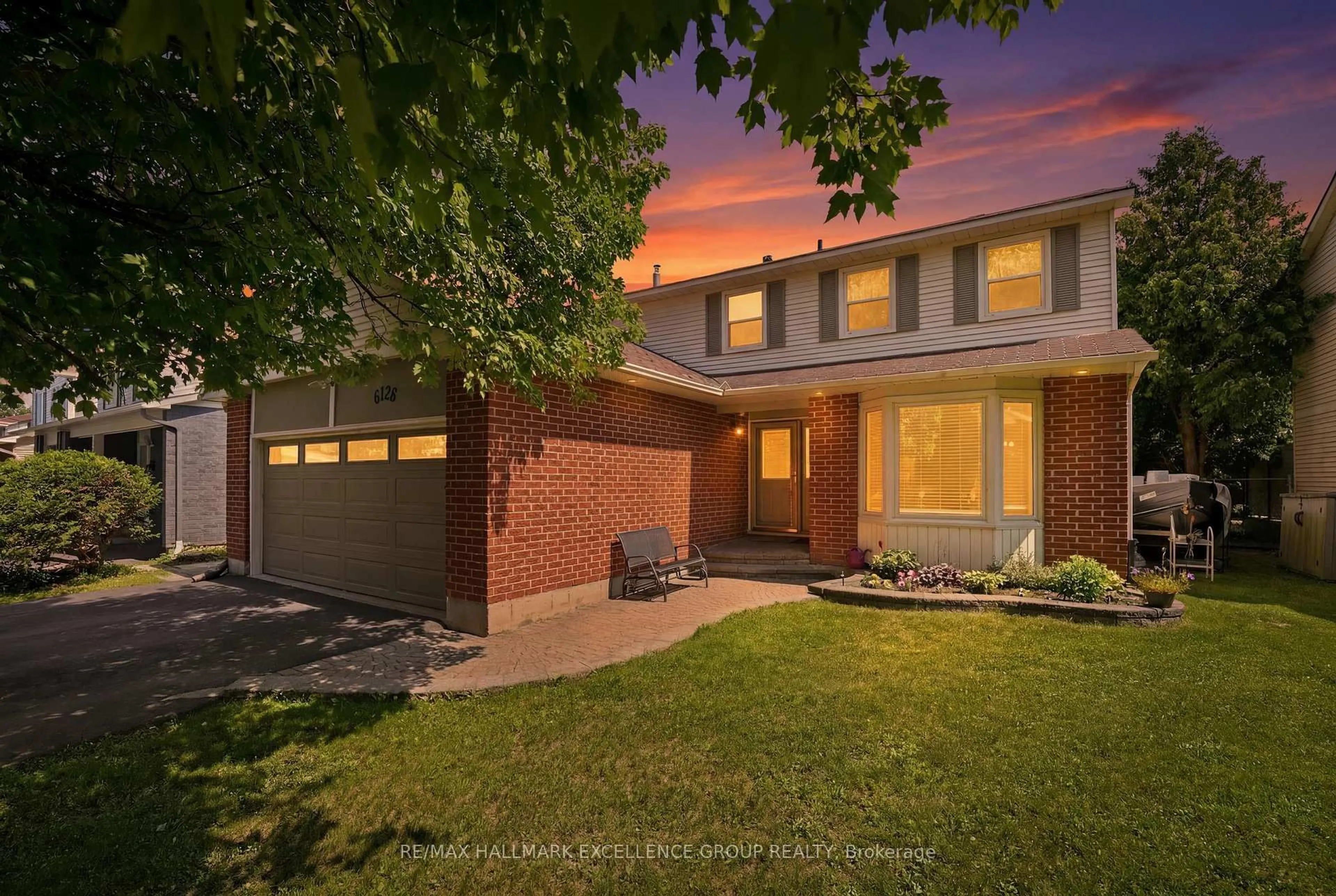 Home with brick exterior material, street for 6126 Vineyard Dr, Ottawa Ontario K1C 2N6