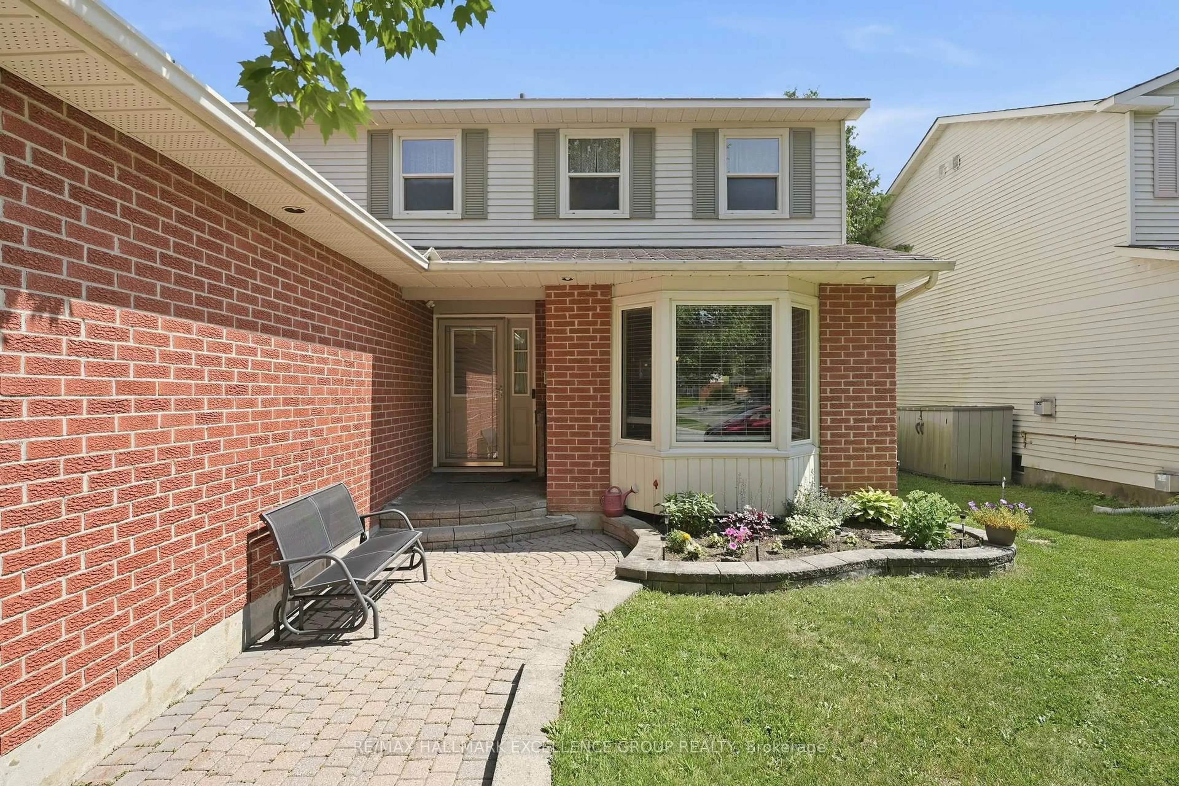 Home with brick exterior material, street for 6126 Vineyard Dr, Ottawa Ontario K1C 2N6
