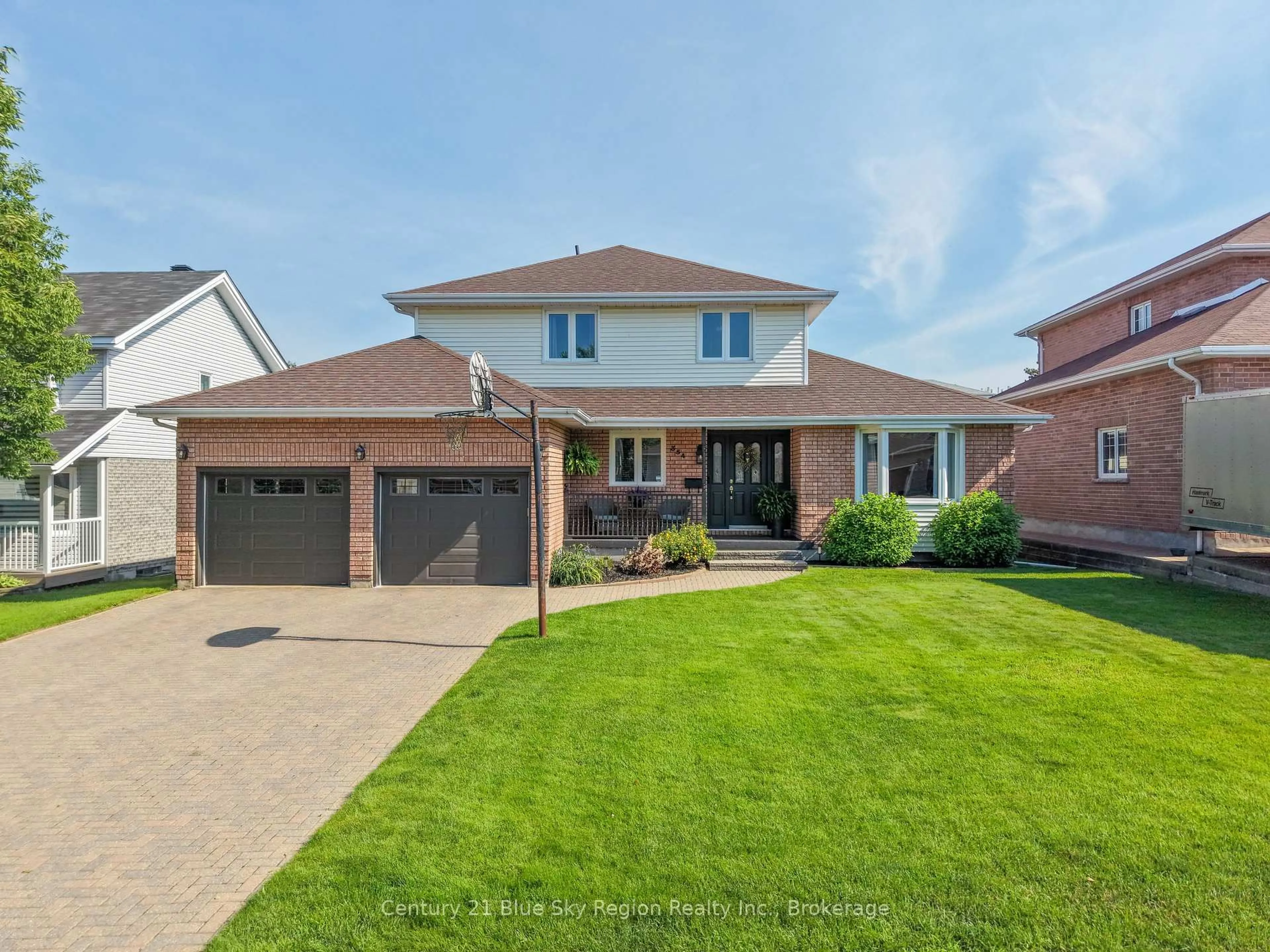 Home with brick exterior material, street for 354 Elmwood Ave, North Bay Ontario P1B 9N4