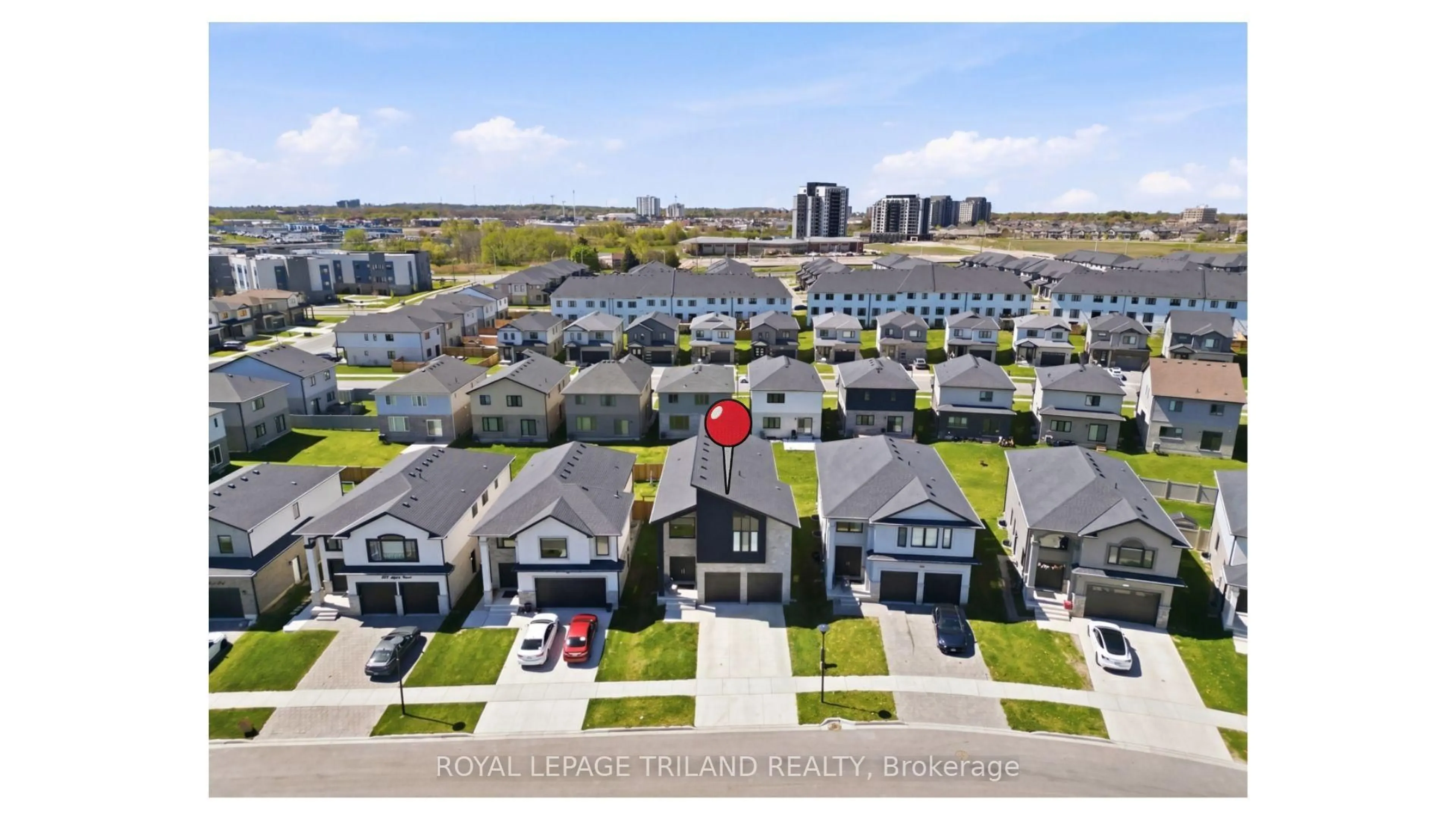 A pic from outside/outdoor area/front of a property/back of a property/a pic from drone, street for 3601 Lynds St, London South Ontario N6L 0G6