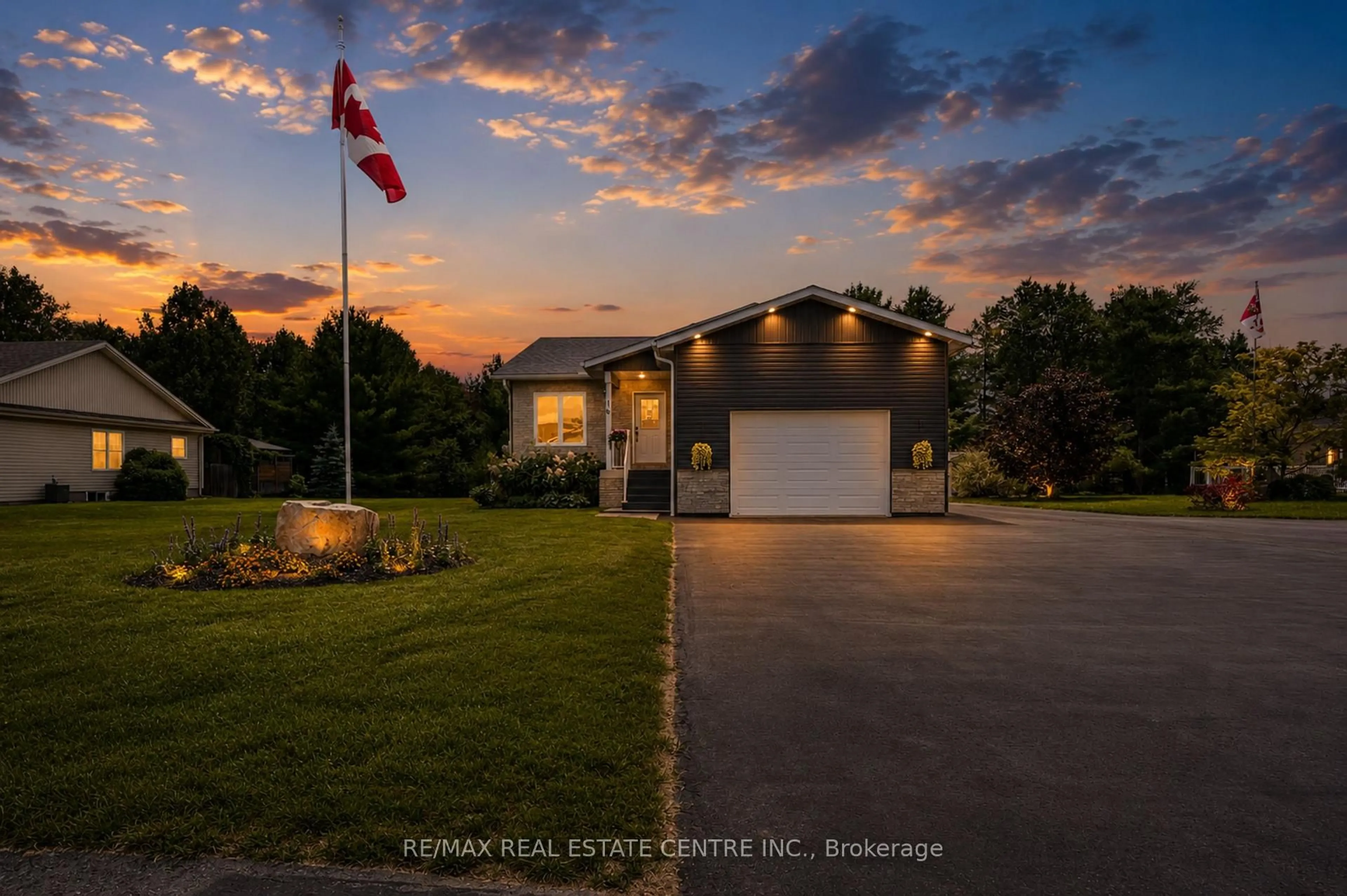 A pic from outside/outdoor area/front of a property/back of a property/a pic from drone, street for 16 Williams Dr, Bancroft Ontario K0L 1C0