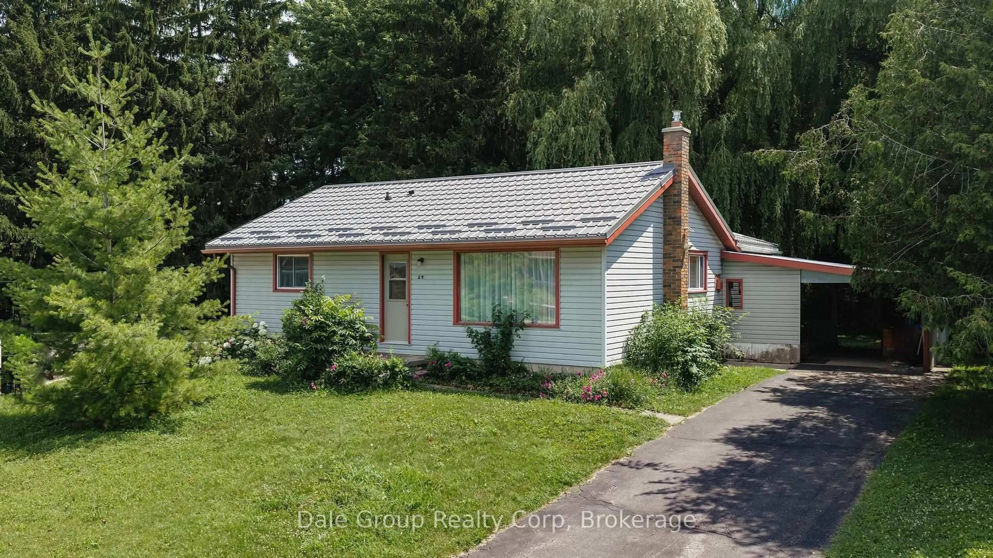 Home with vinyl exterior material, street for 29 Winter Crt, Central Huron Ontario N0M 1L0