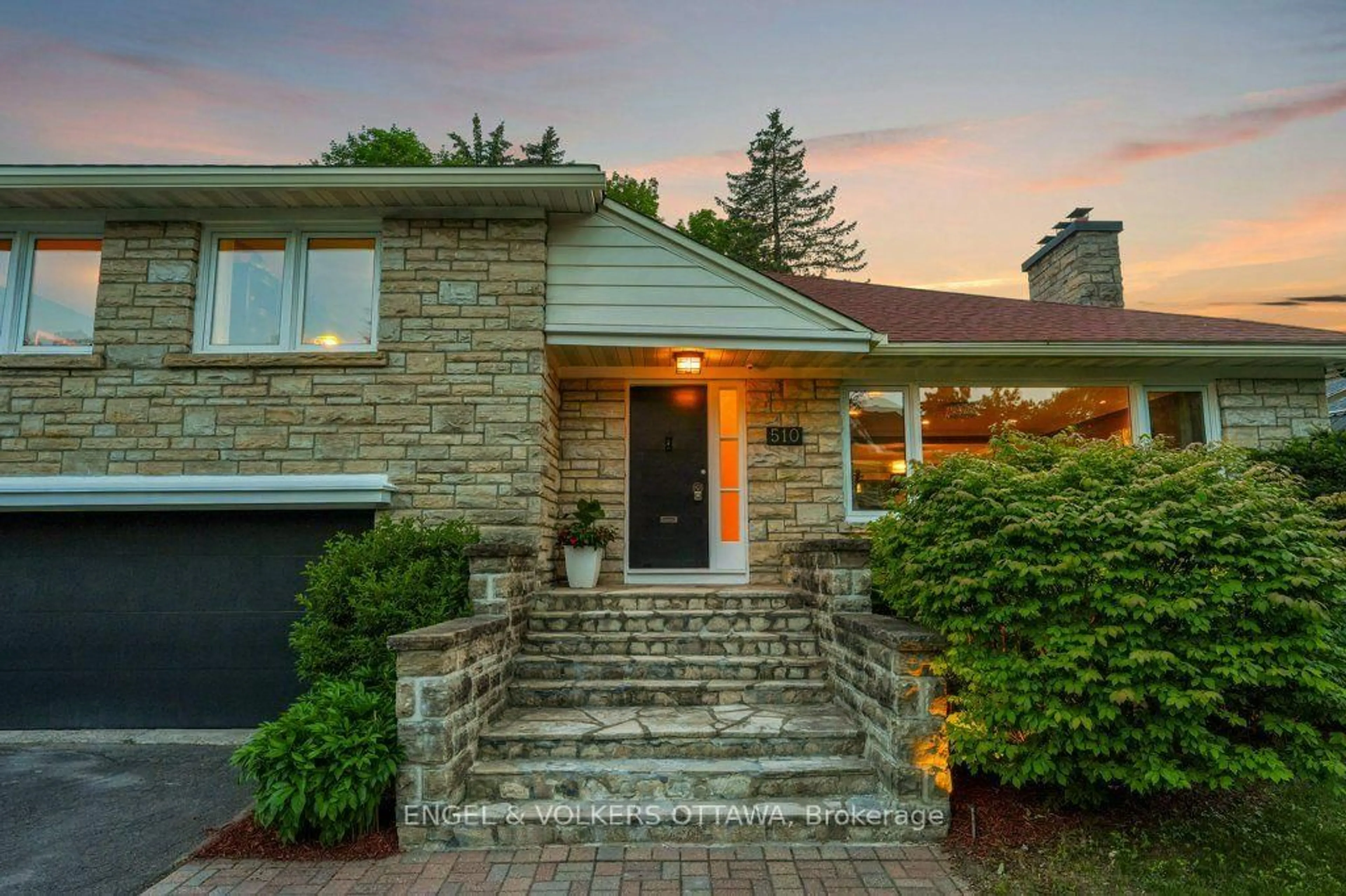 Home with brick exterior material, street for 510 Island Park Dr, Ottawa Ontario K1Y 0B5