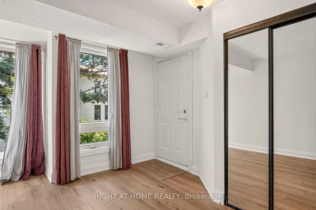 6B Shehyn Lane #15, Nepean 4