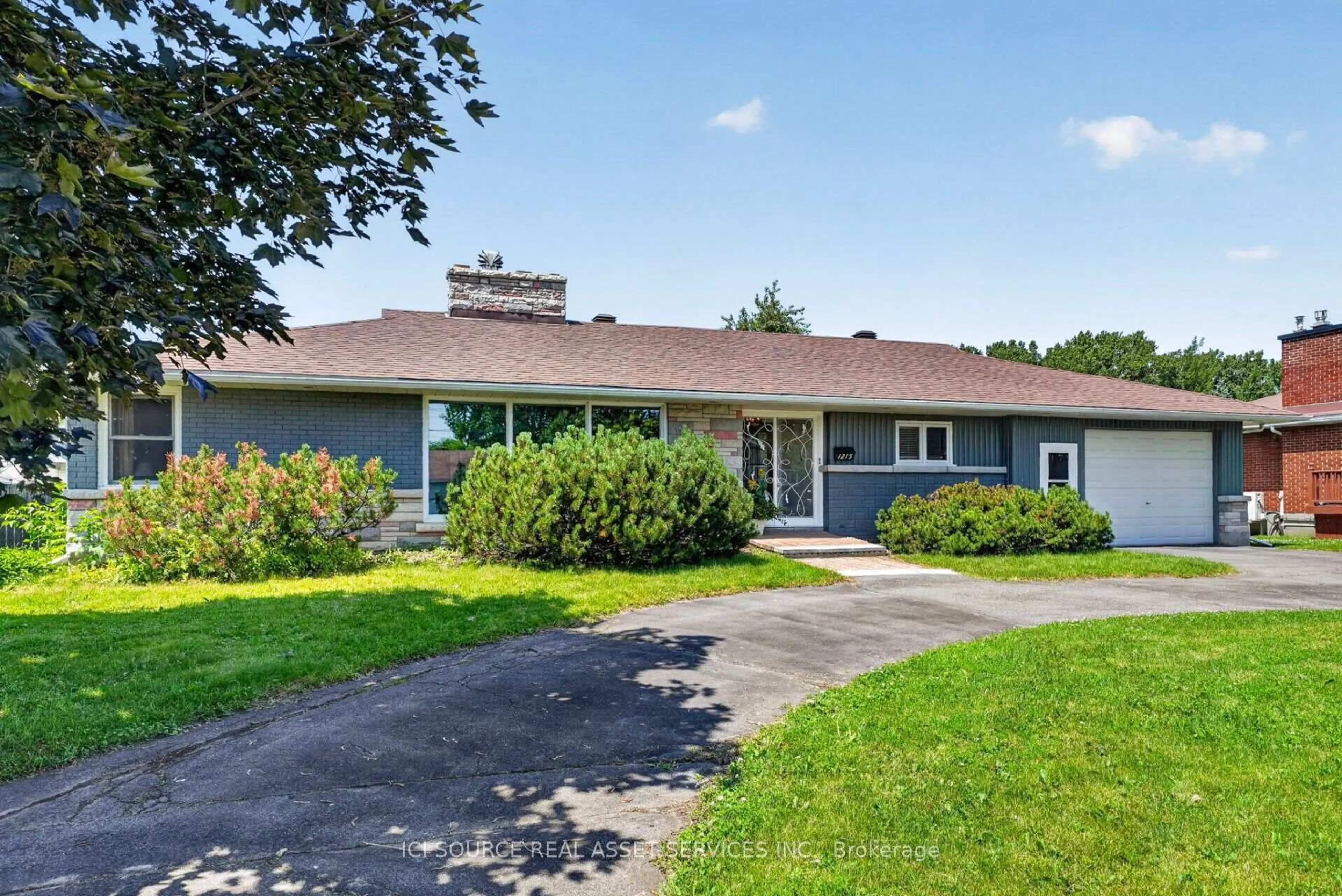 Unknown for 1215 Princess St, Cornwall Ontario K6J 1S2