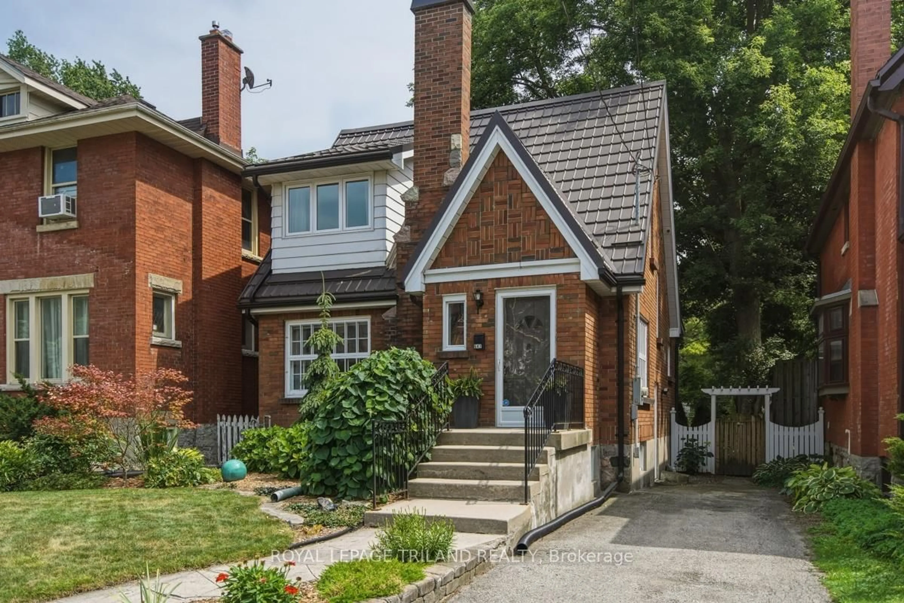 Home with brick exterior material, street for 647 Piccadilly St, London East Ontario N5Y 3H1