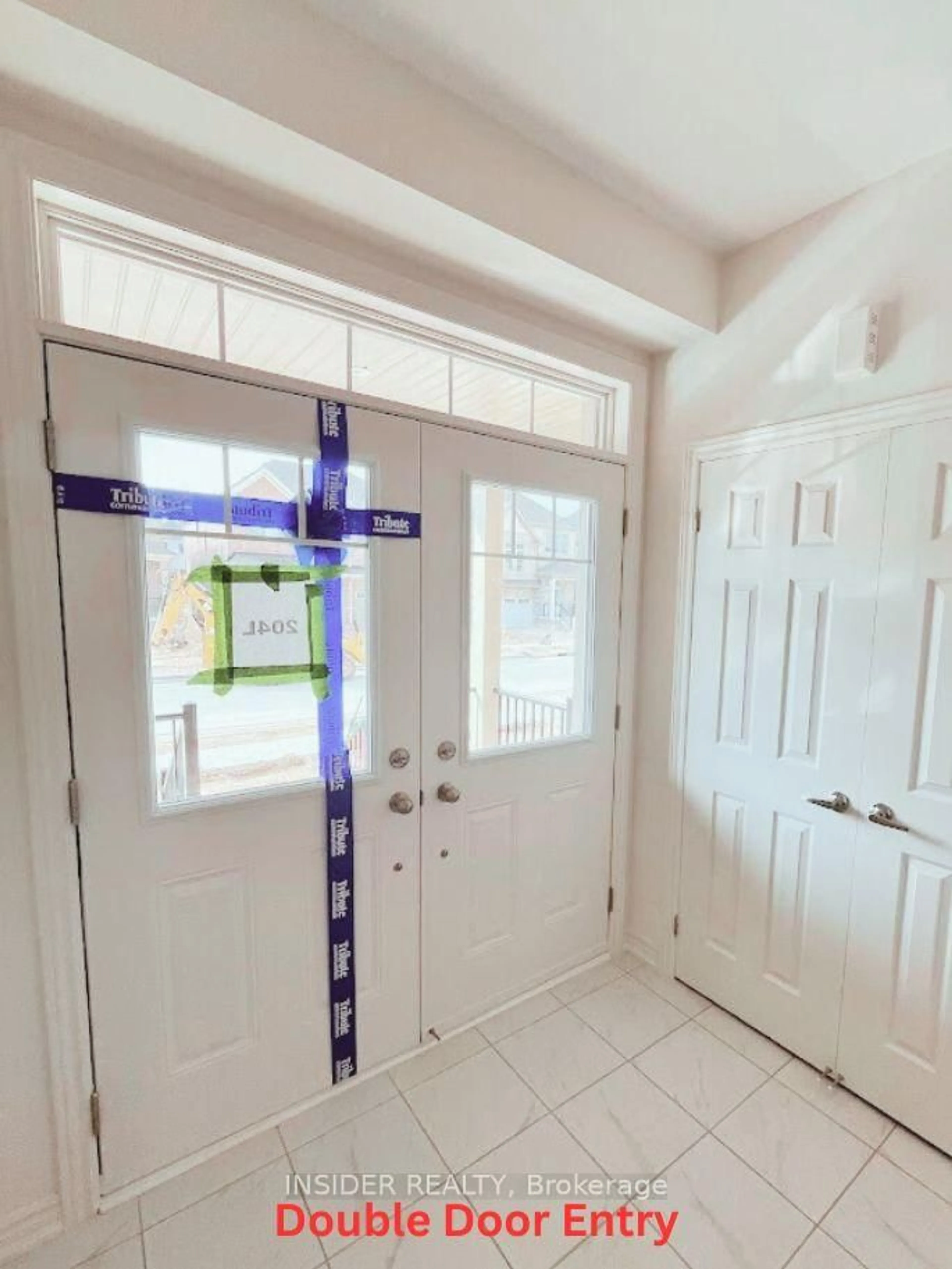 Indoor entryway for 192 Povey Rd, Centre Wellington Ontario N1M 0J7